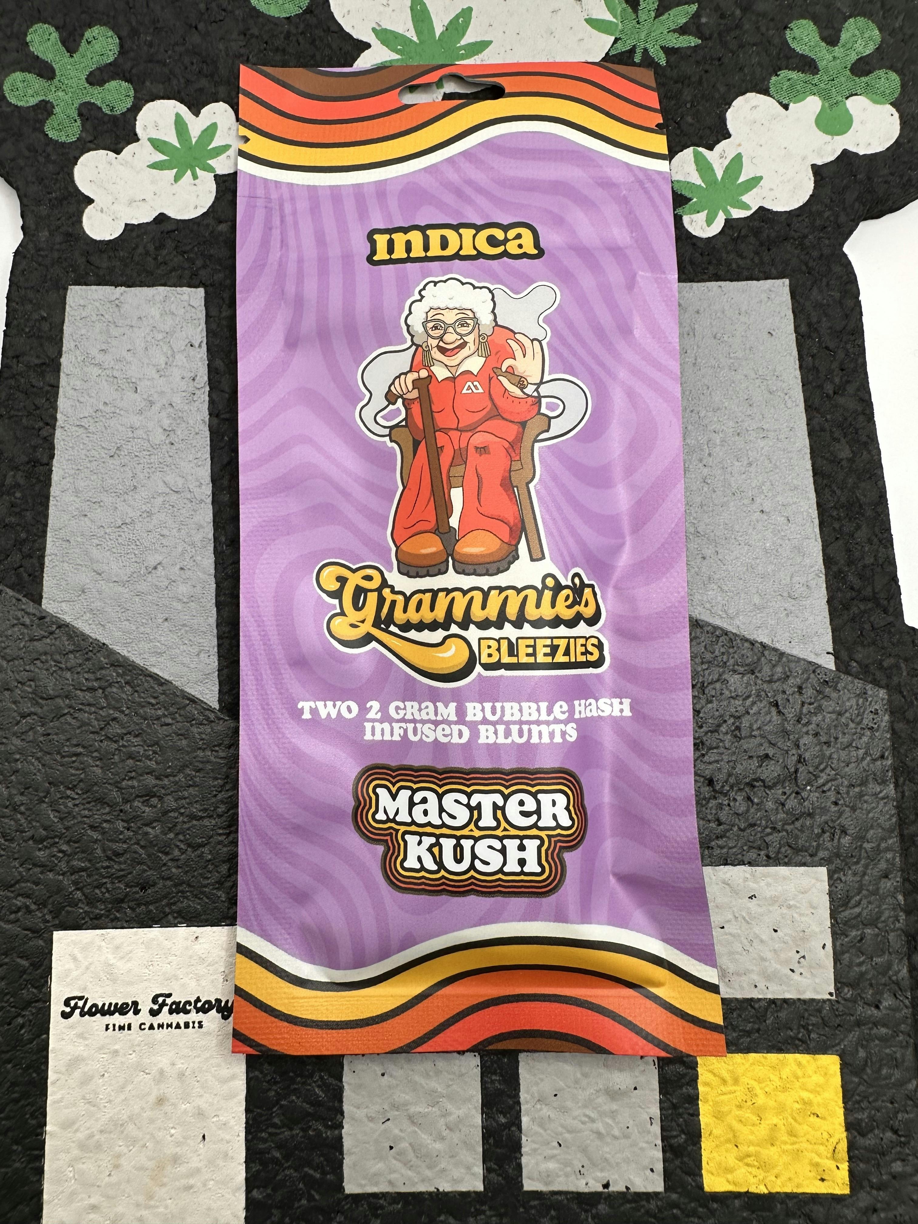 Master Kush | 2g Bubble Hash Infused Blunts