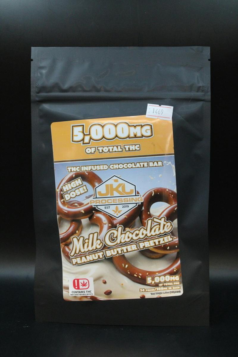 JKJ | Milk Chocolate Peanut Butter Pretzel | 5000mg | 24ct | 208mg/ea