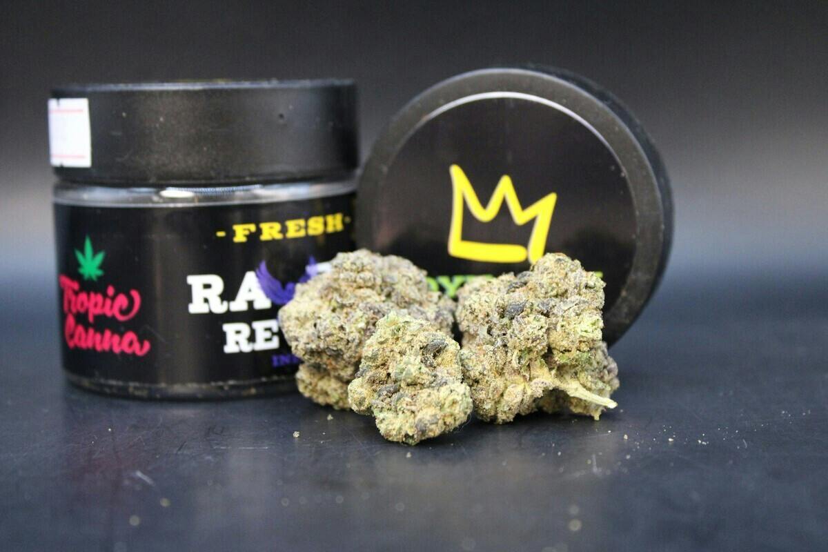 Ravens Revenge | Fresh Big Buds | 3.5g by Green Dynasty