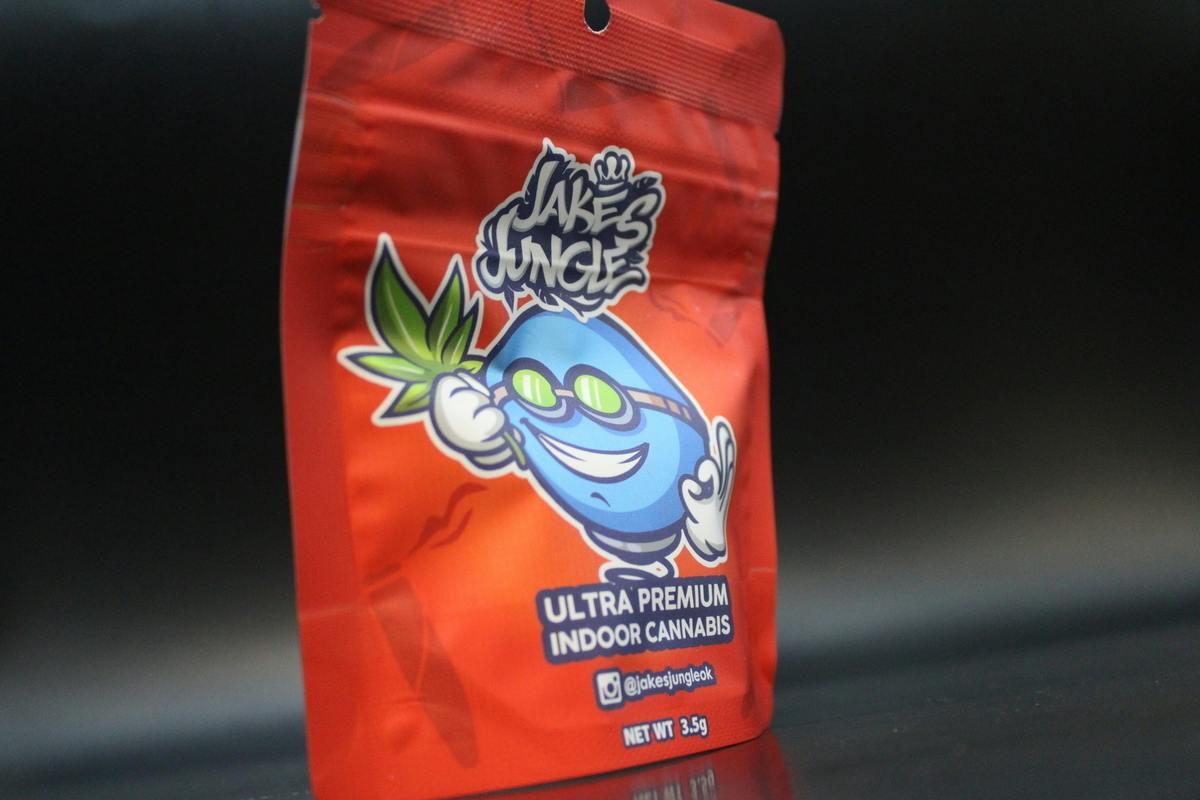 Jake's Jungle - Mystic Marker Flower (3.5g- $ 30.27 | 7g-$56.22 | 1 Oz $211.92)