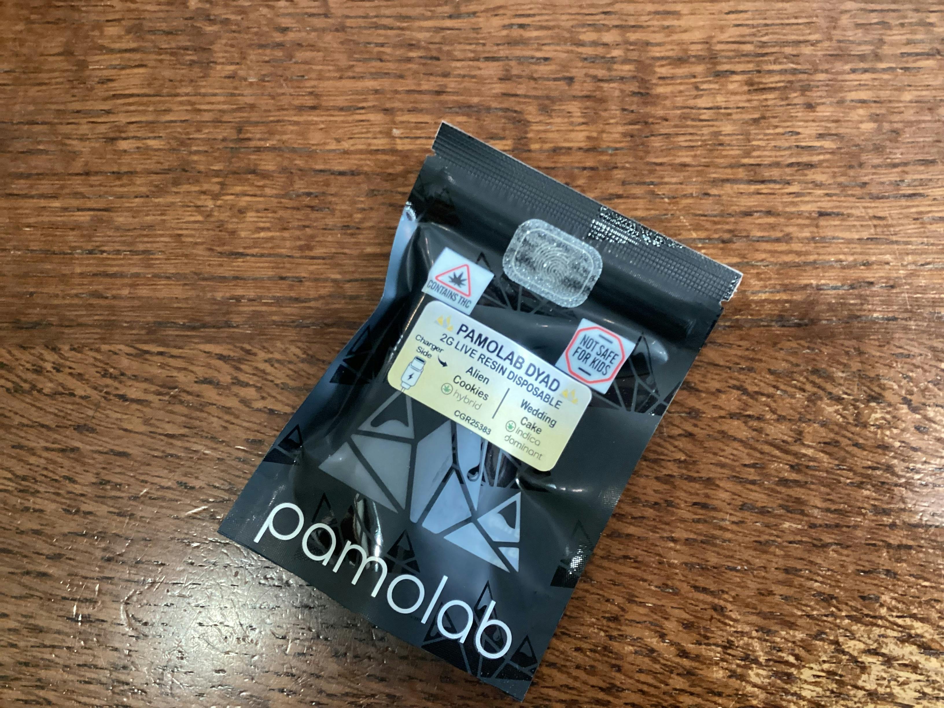 Pamolab | Alien Cookies & Wedding Cake | Dyad Disposable | 2g by Pamolab
