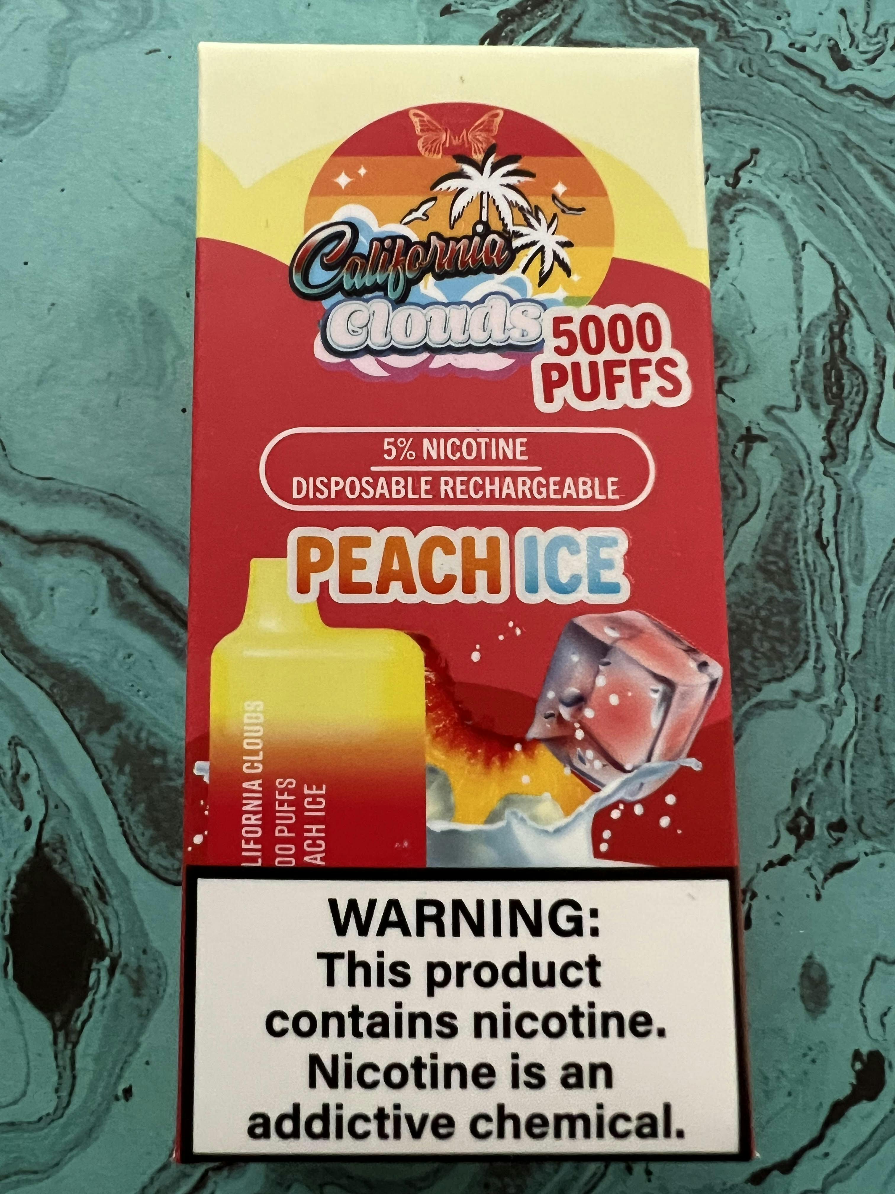 California Clouds 5000 Puff Peach Ice