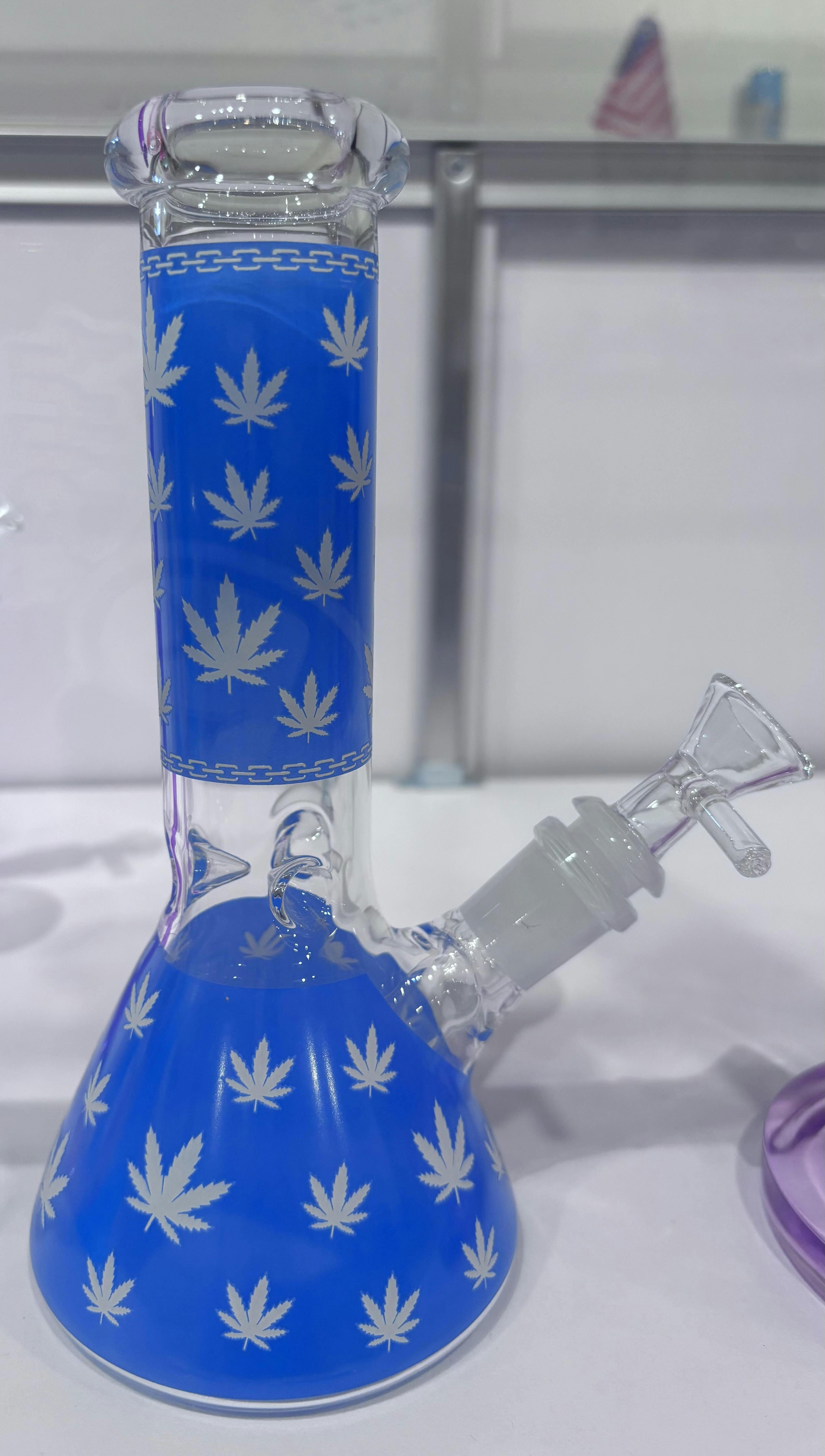 8" Beaker Bong at Wild Wild Weed