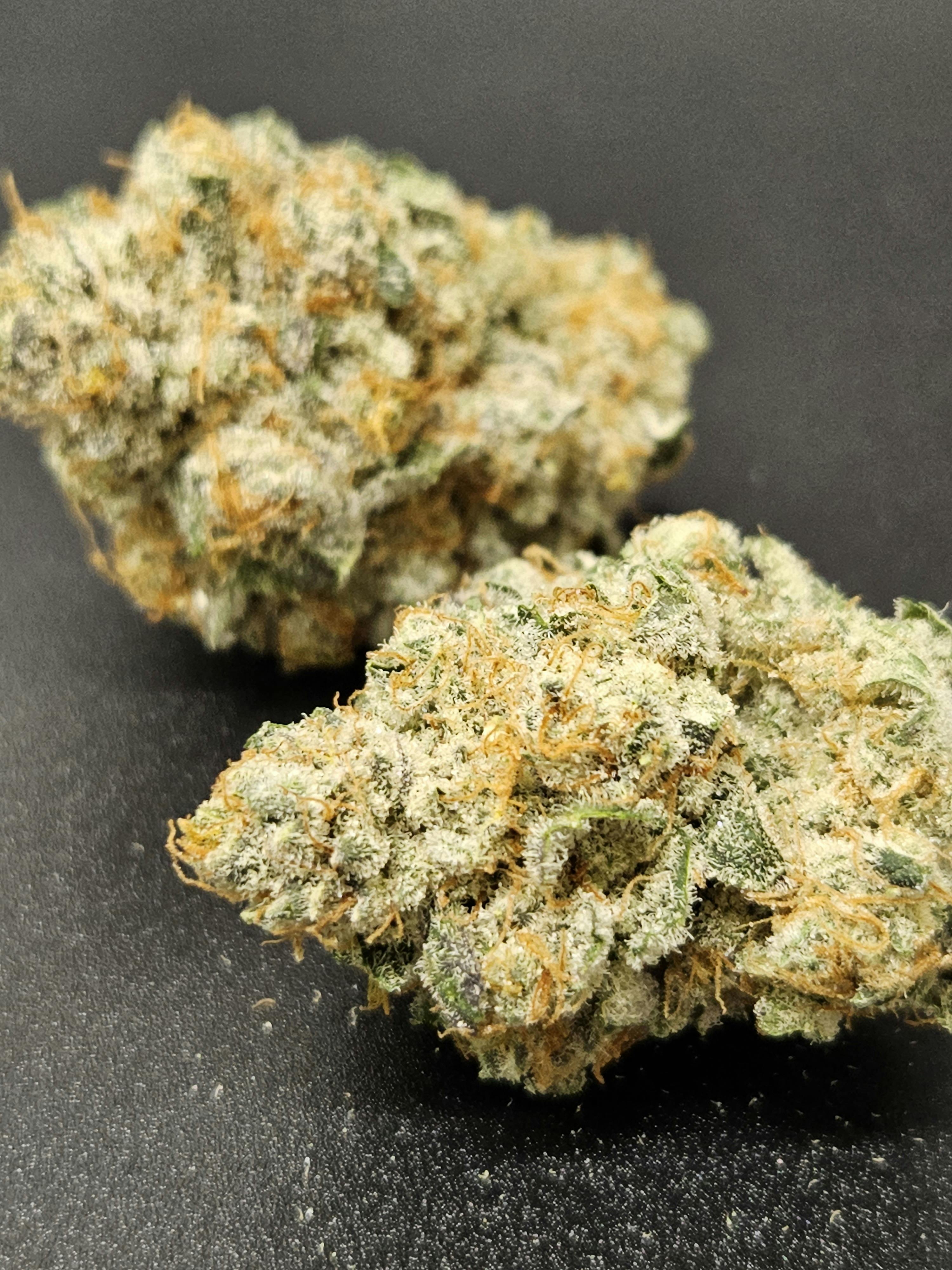Cookie Creme Flower