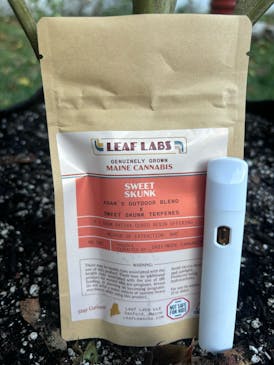 Leaf Labs - 1G Disposable Cured Resin Cart (Sweet Skunk)