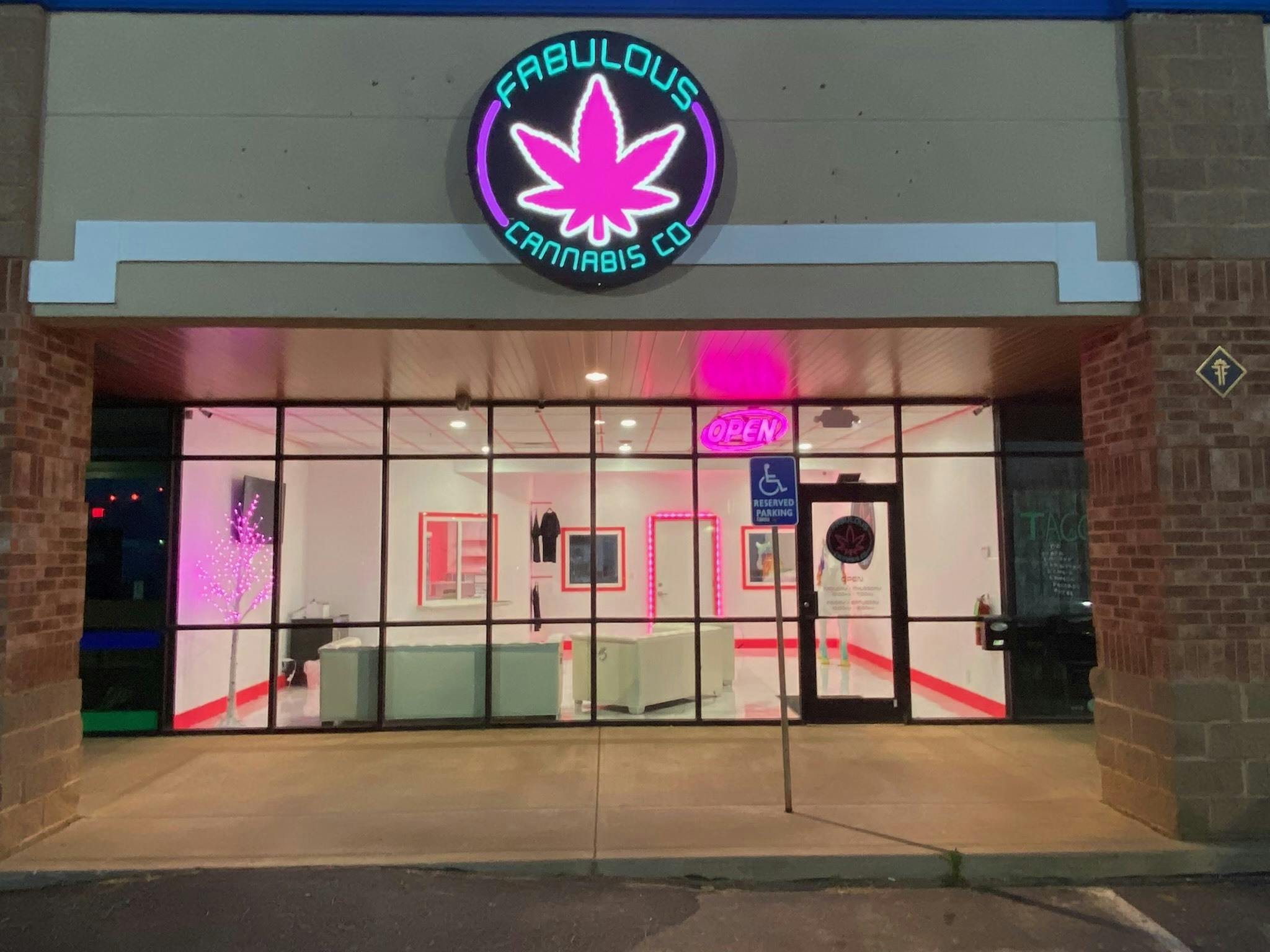 PRESIDENTIAL BUY 2 LIVE RESIN OR DISTILLATE INFUSED PREROLLS GET 1 DISTILLATE FOR A PENNY