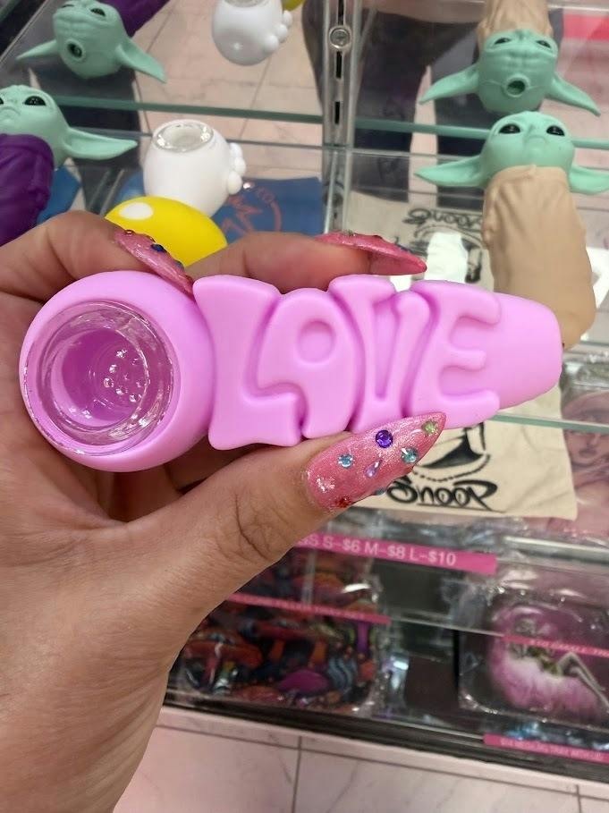 LOVE SILICONE PIPE