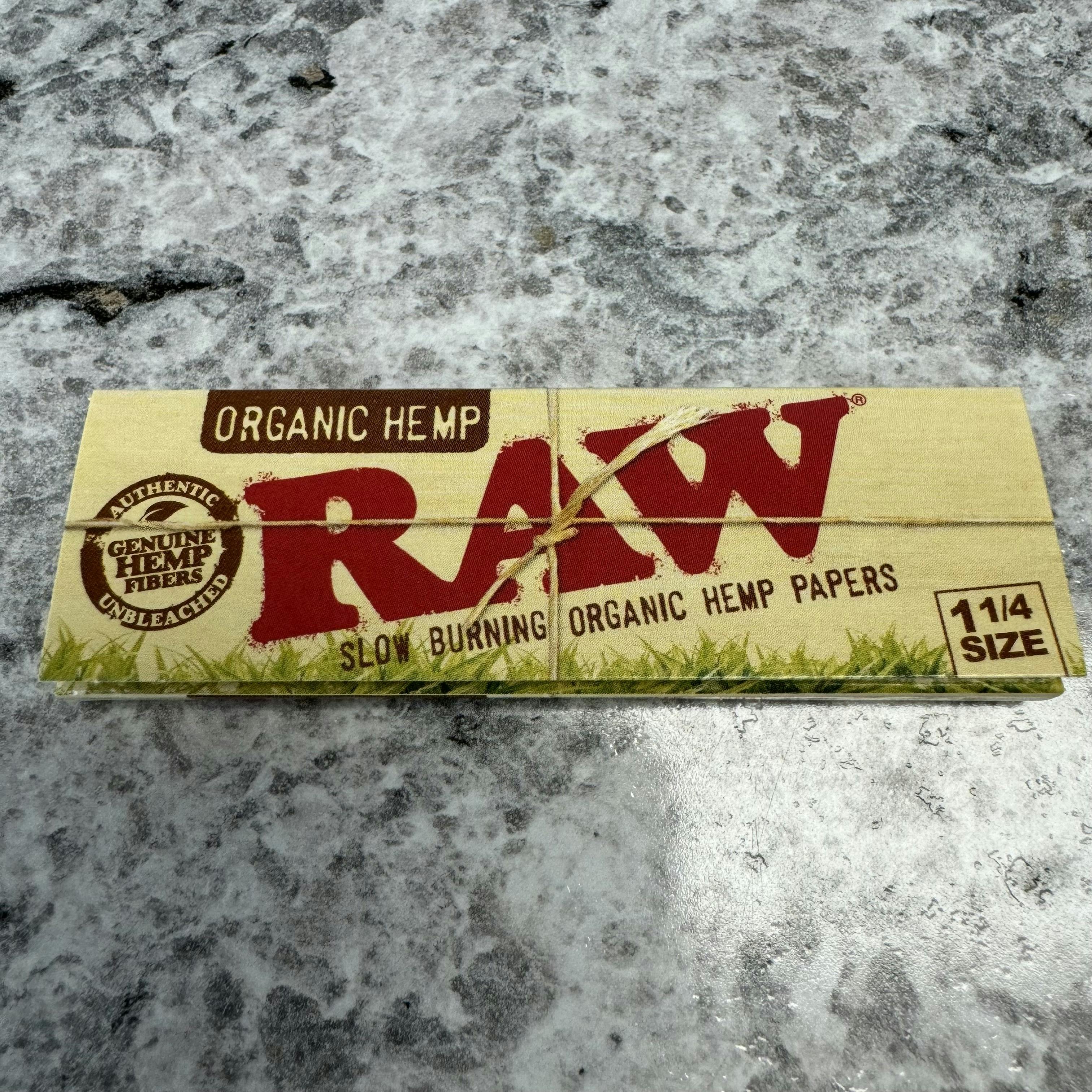 Raw 1 1/4 Natural Unrefined Rolling Papers at Just Baked