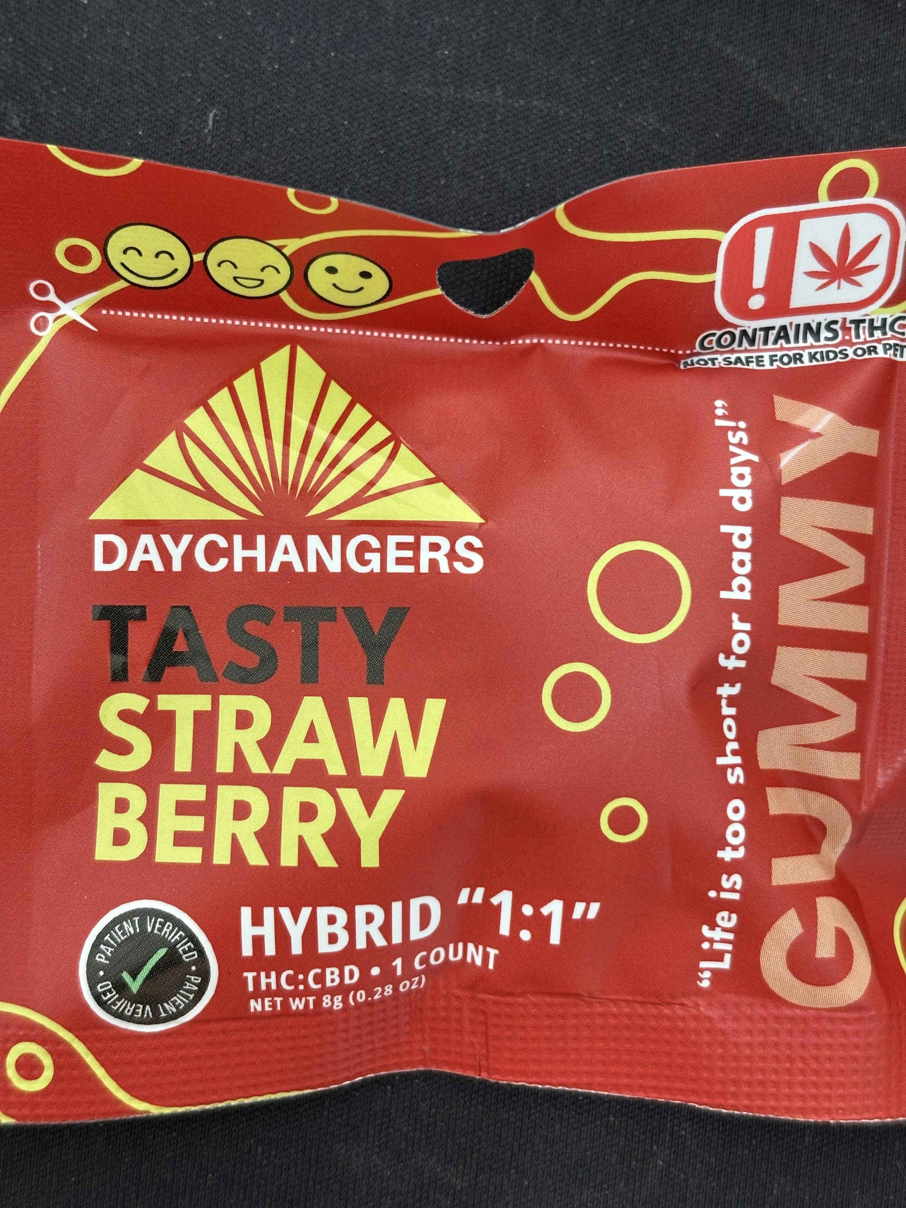 Day Changer -SINGLES- 250mg 1:1 HYBRID THC - Tasty Strawberry