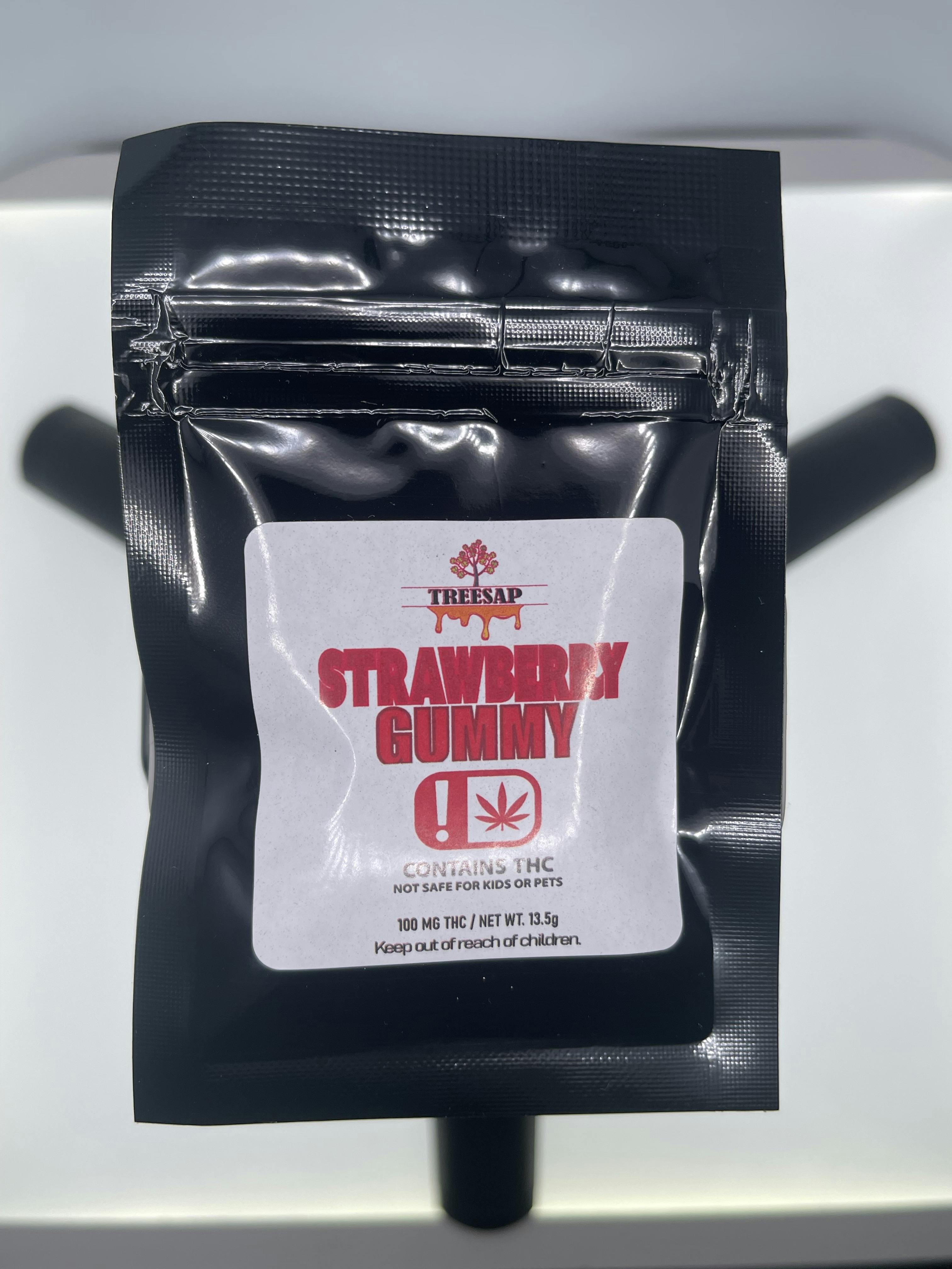 Treesap 100mg Gummy (Strawberry) at Livwell Meds Sulphur