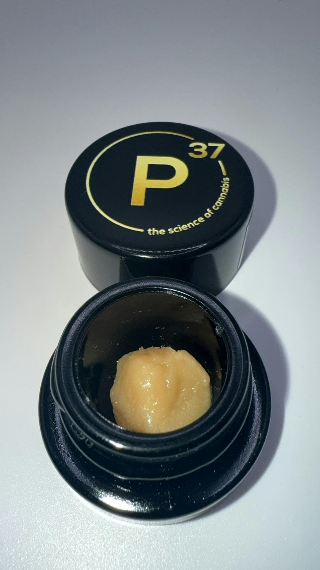 P37 | Papaya | Mix Micron Rosin cannabis product