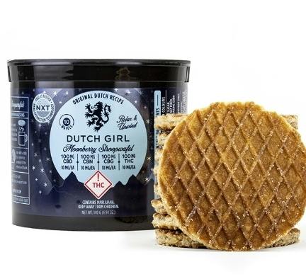 Stroopwafel Dutch Girl 1:1 Moonberry