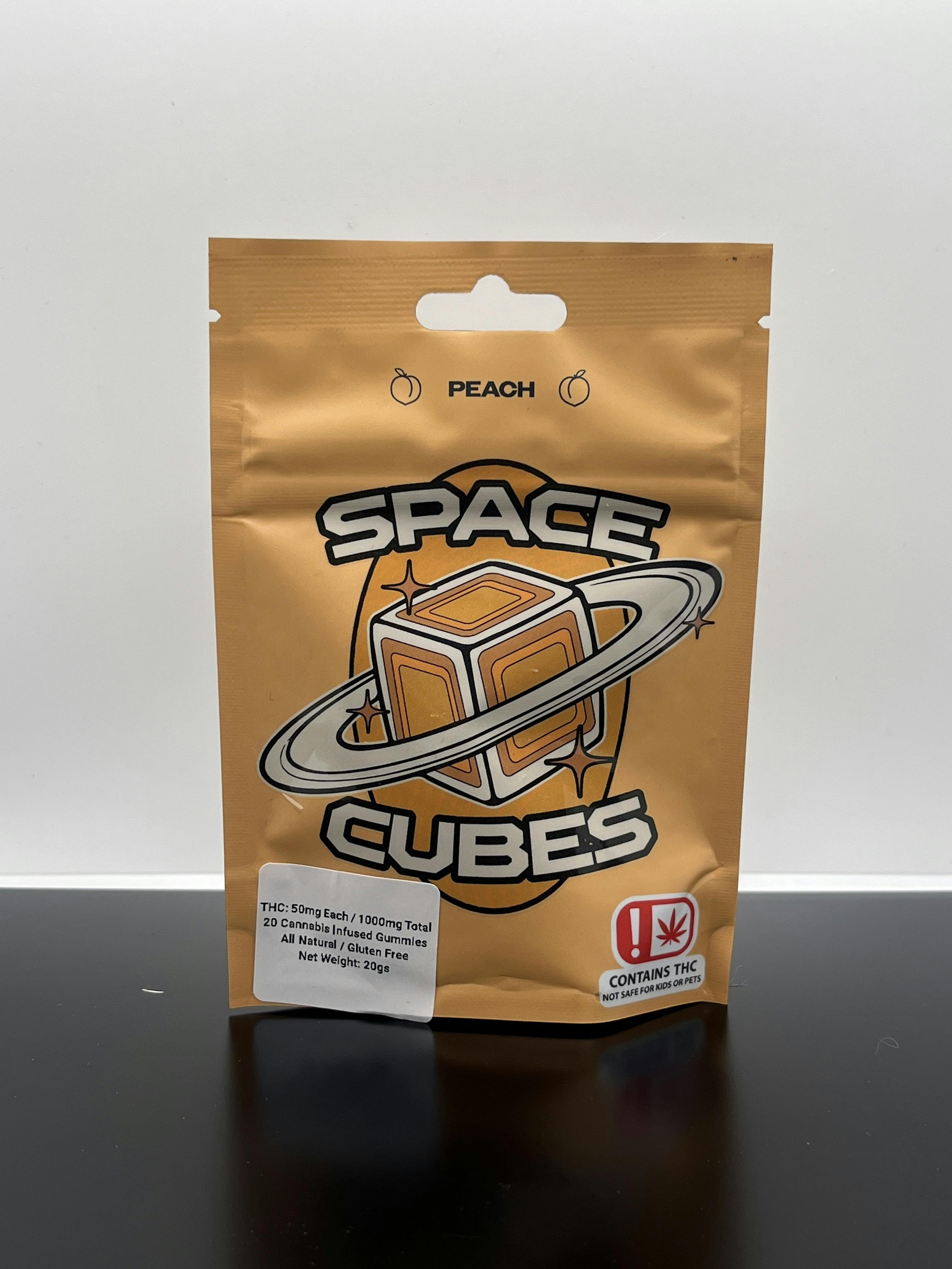 Space Cube | 1000MG Gummies | Peach