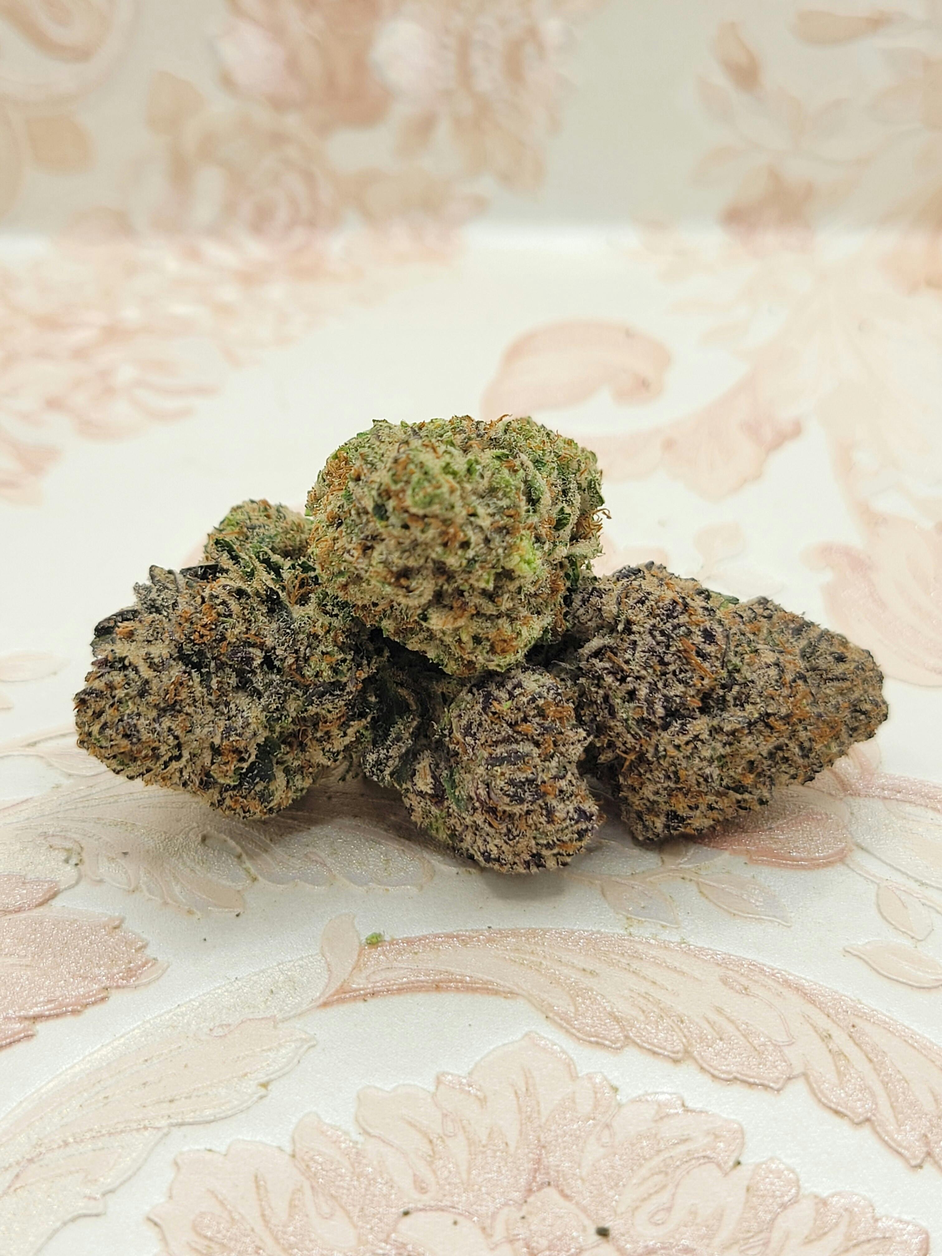 Platinum Cake Mints 🎂🌿⛽ – Supreme Label