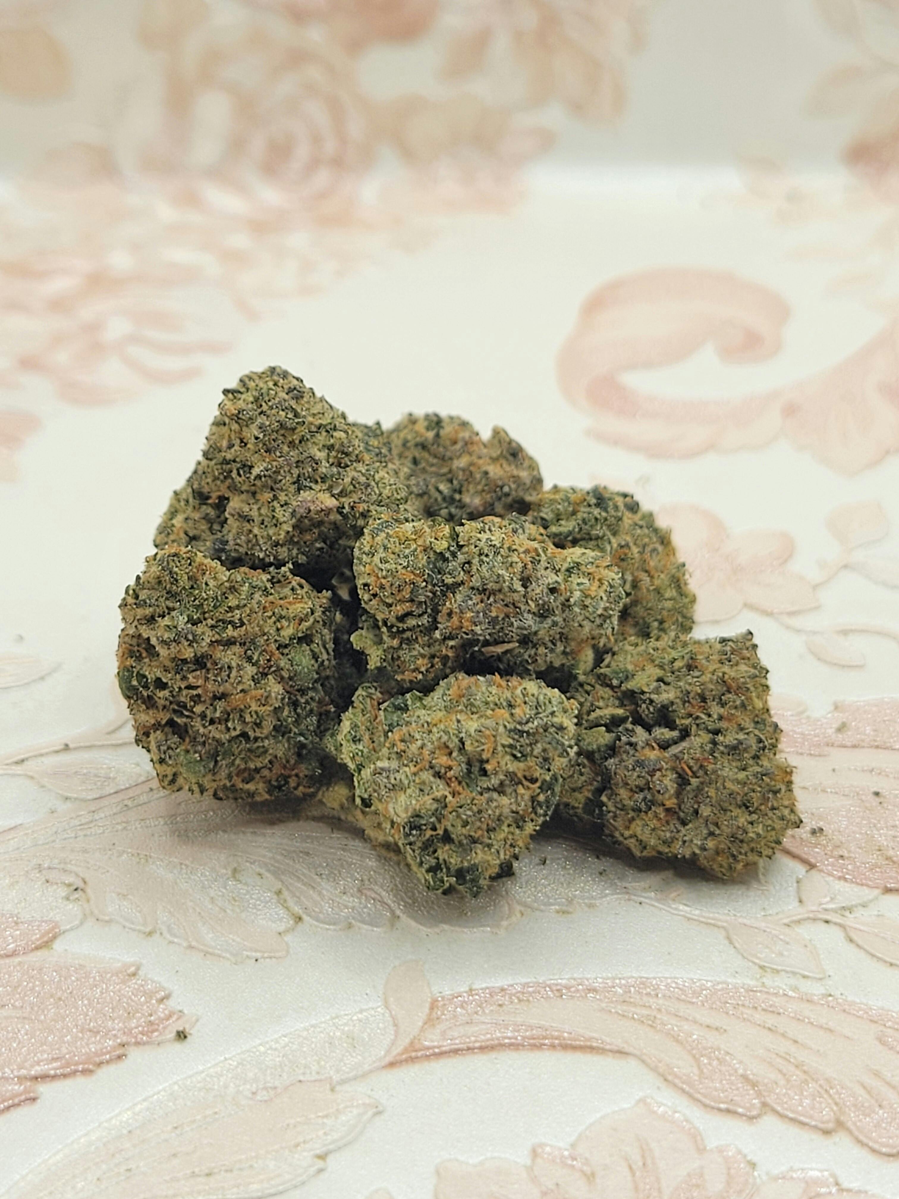 Strawberry Fizz — 🍓✨⛽ Black Label