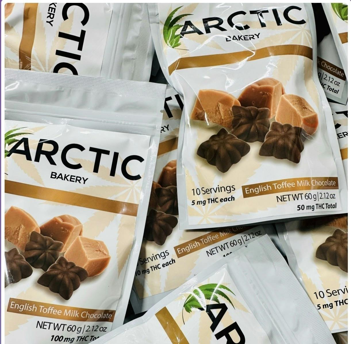 Arctic Stars – English Toffee – Milk Chocolate – 100mg THC – 10 Pack by Arctic Bakery