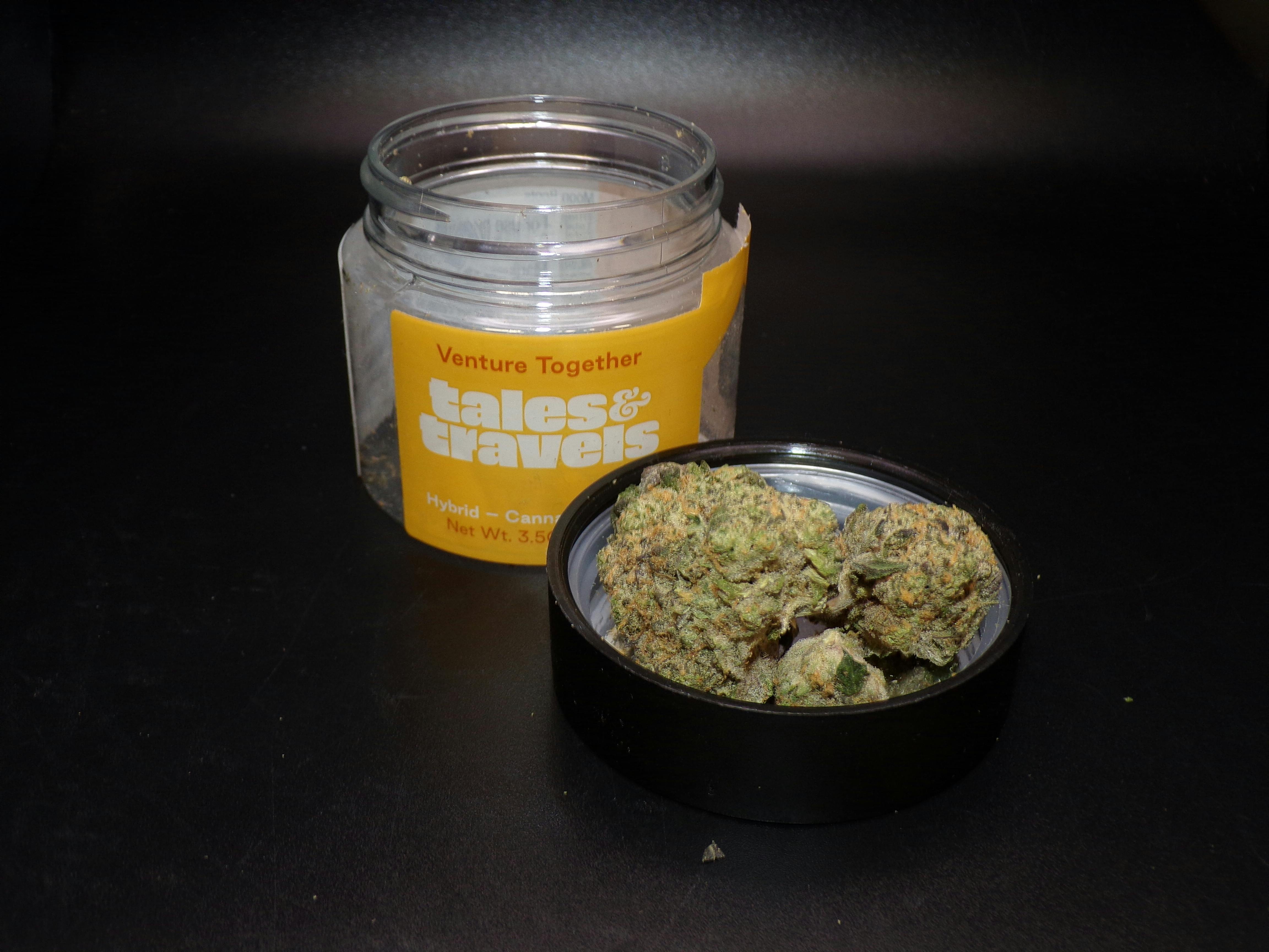 Tales & Travels | Moon Boots | Flower | 3.5G