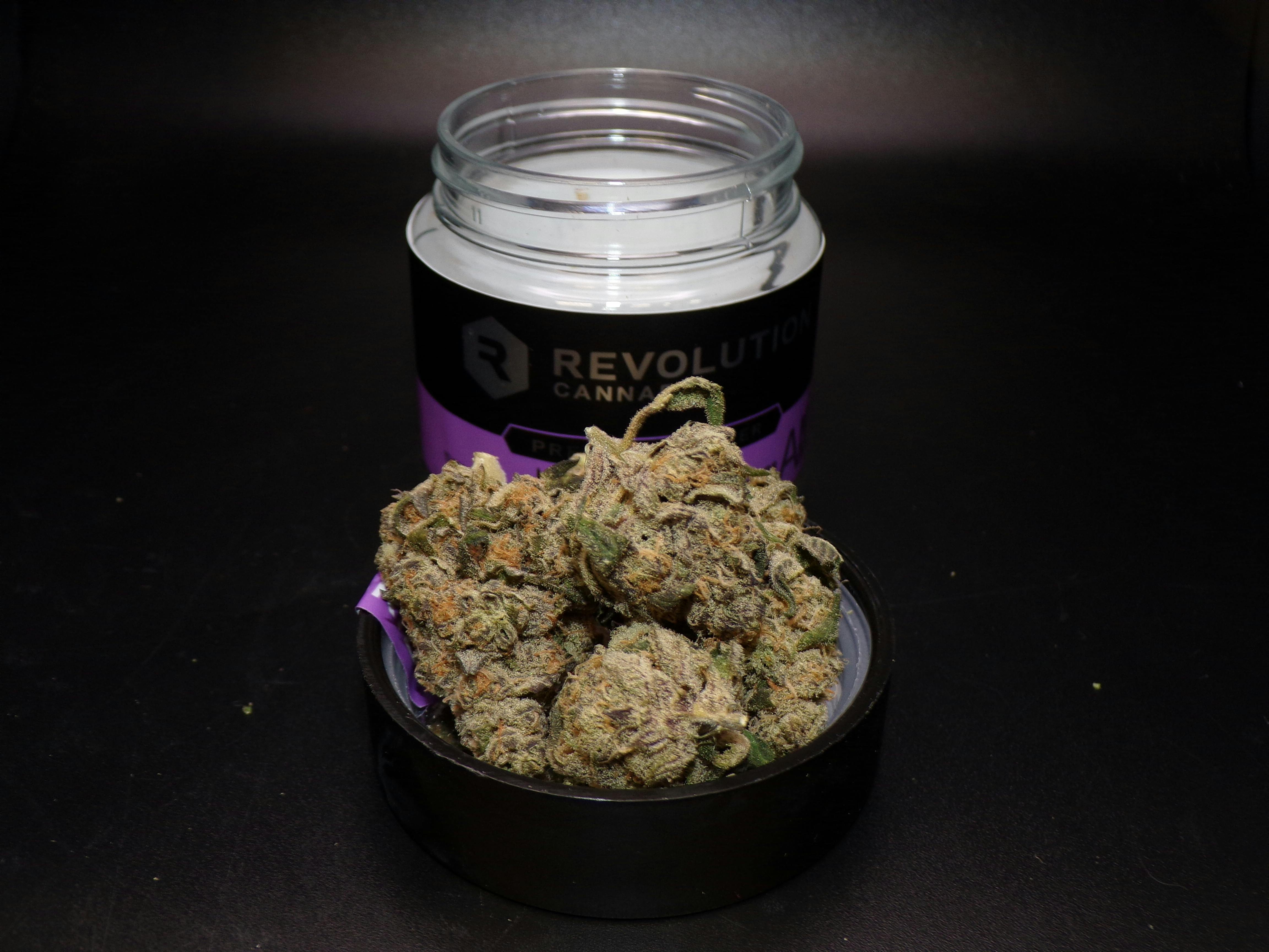 Revolution Cannabis - Mochi Runtz #2 3.5g
