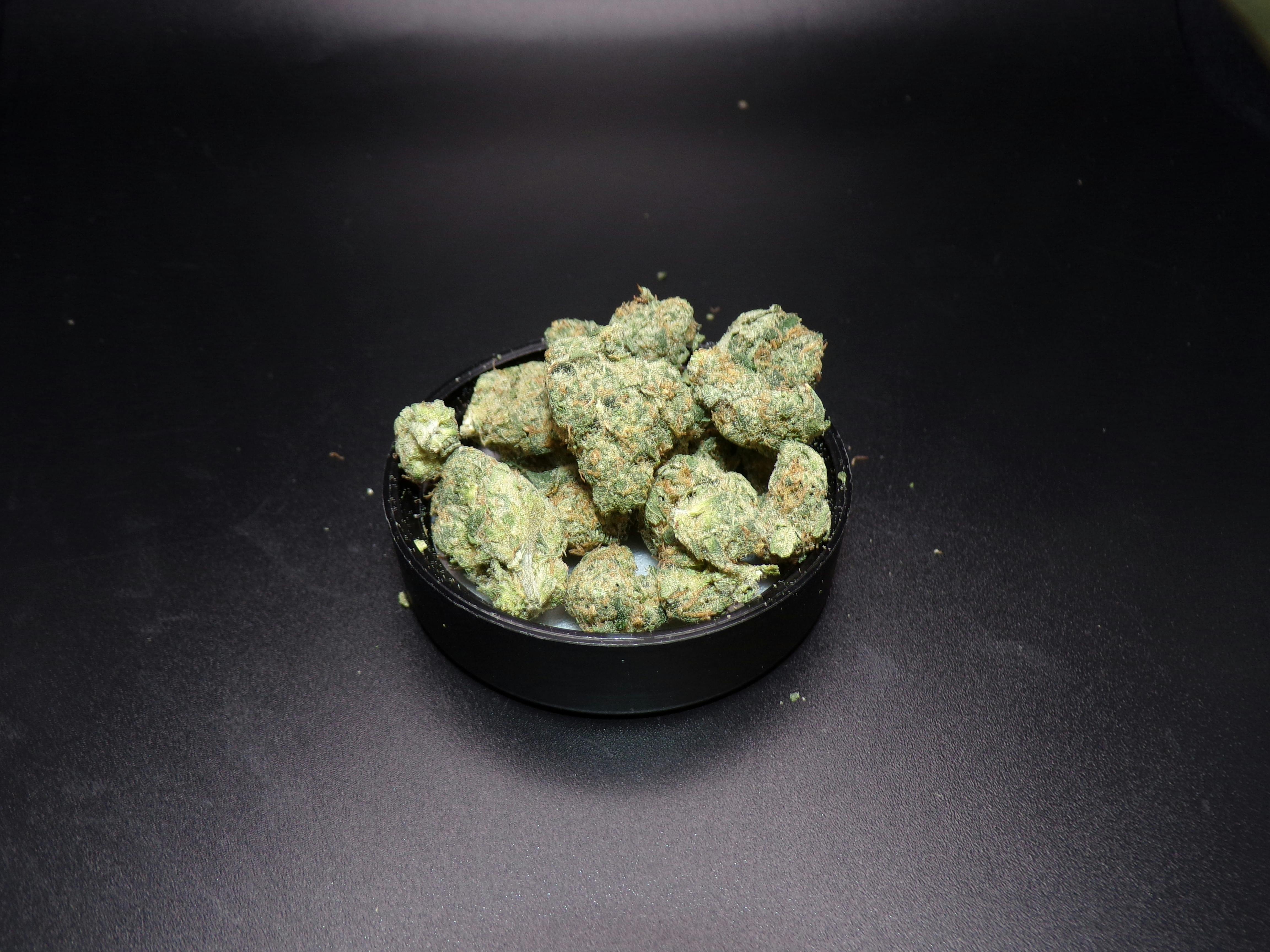 Leafology - Garlic Cake Bargain Buds 3.5g