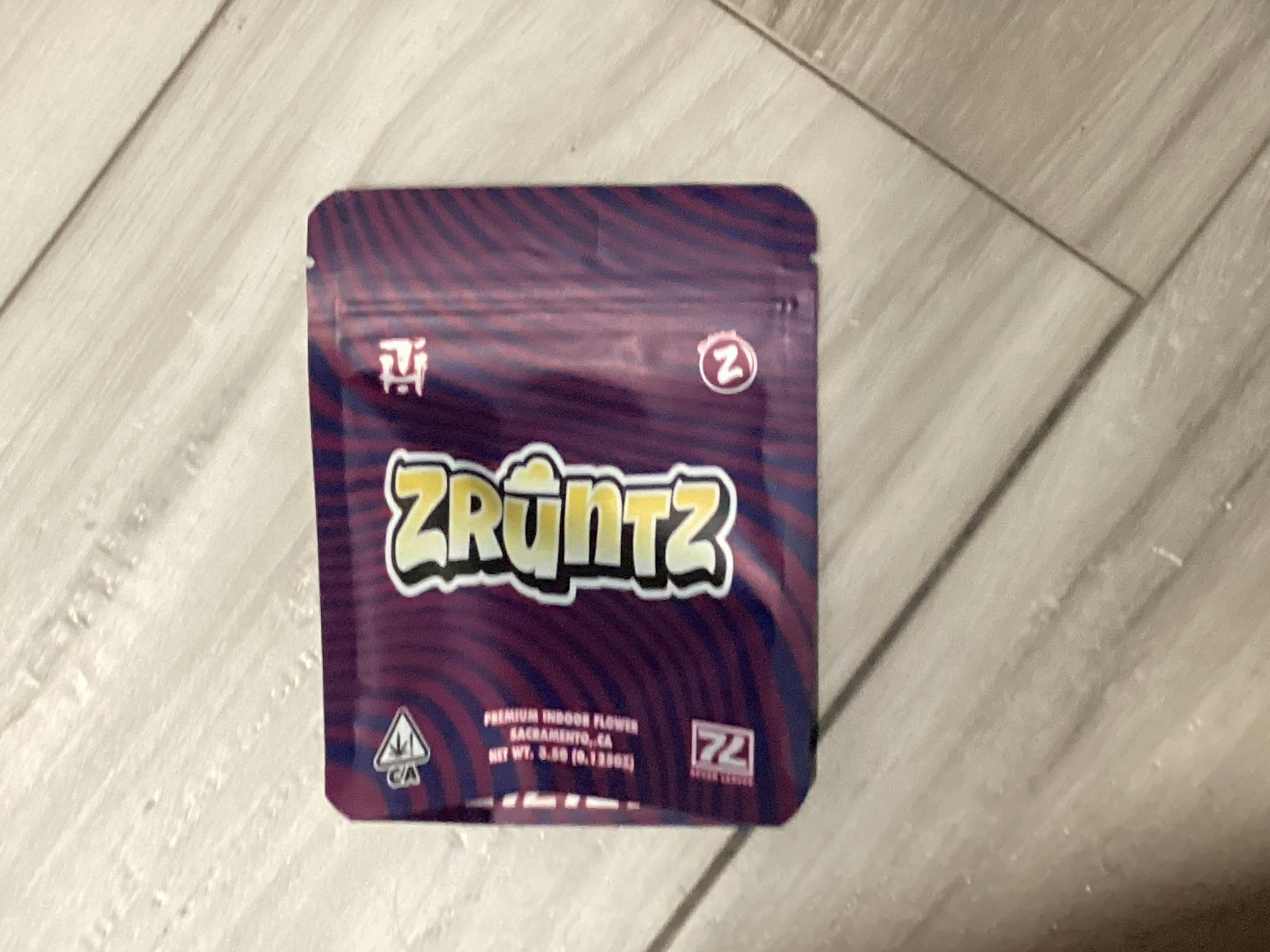 7 Leaves ZRUNTZ — Zruntz