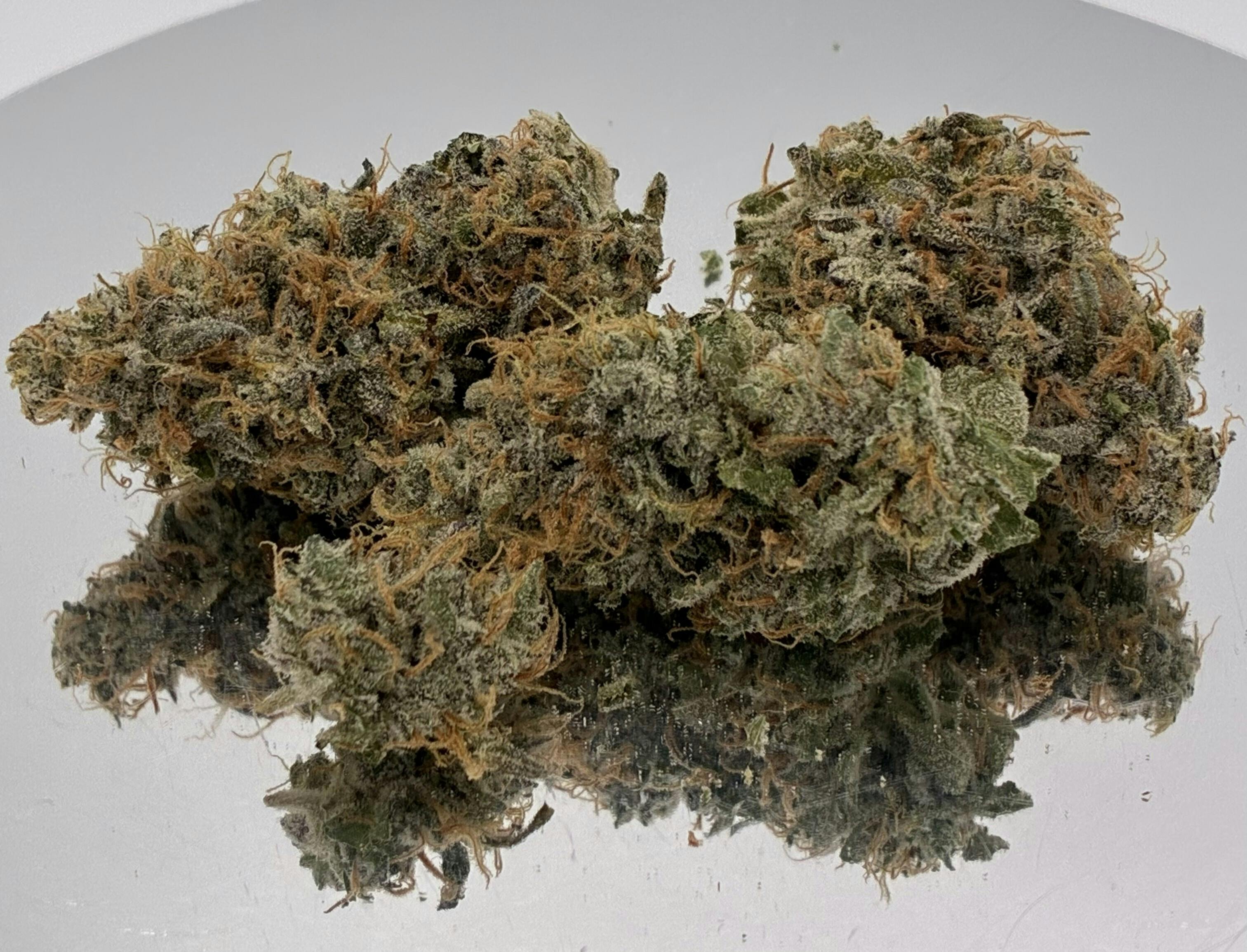 3.5g Prepacked Bud -Garlic & Grapes - Large Buds - Resonant