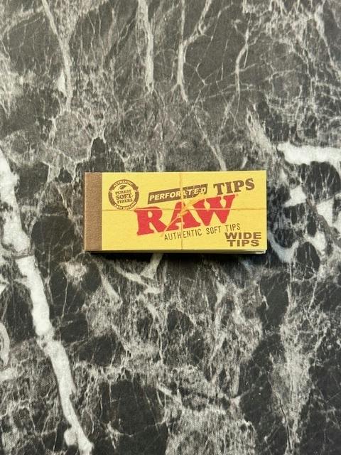 RAW Wide Tips Perf at The House of Chronic THC
