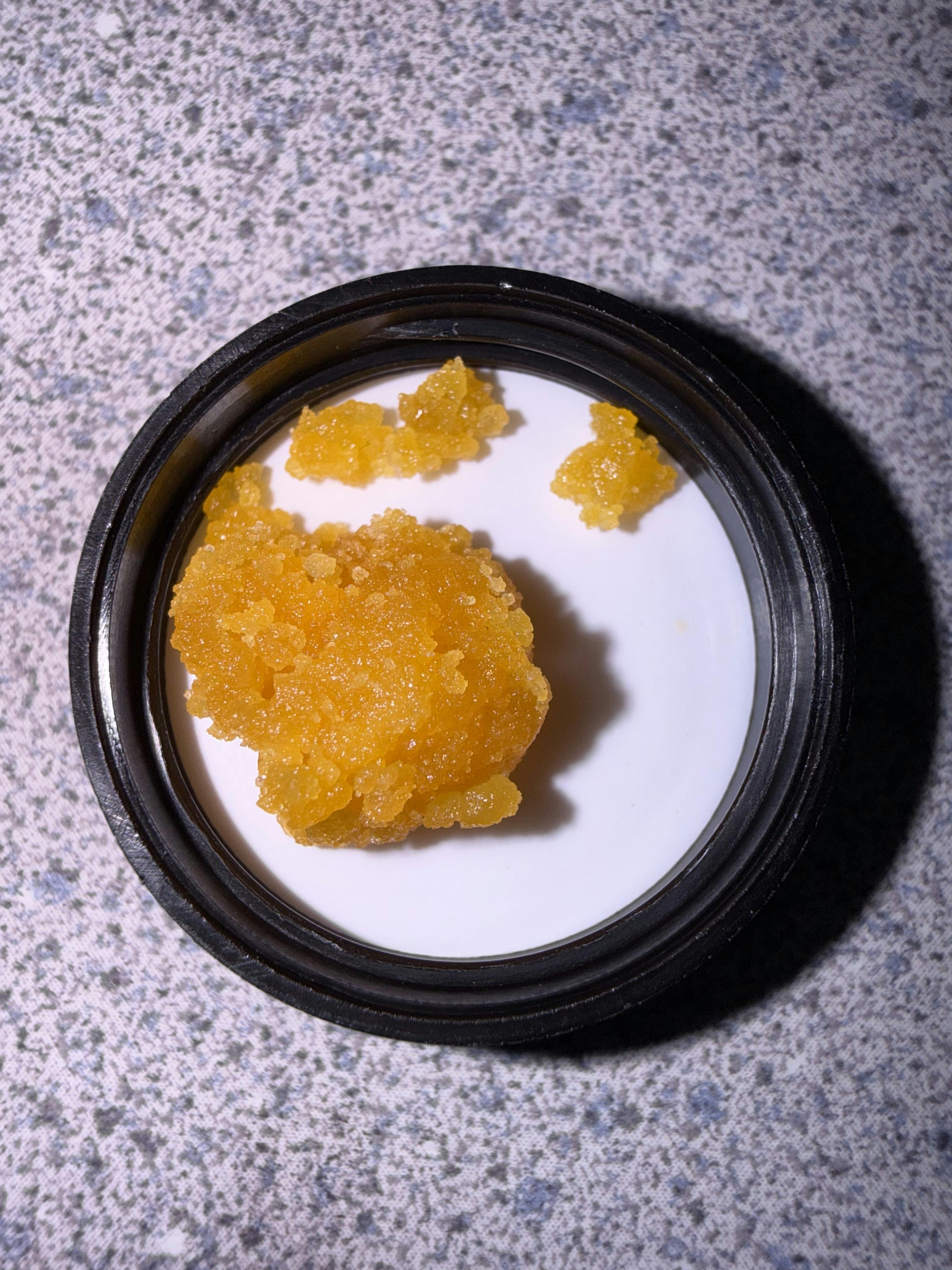 Apple Fritter at Sundays Clone Bar and Dispensary
