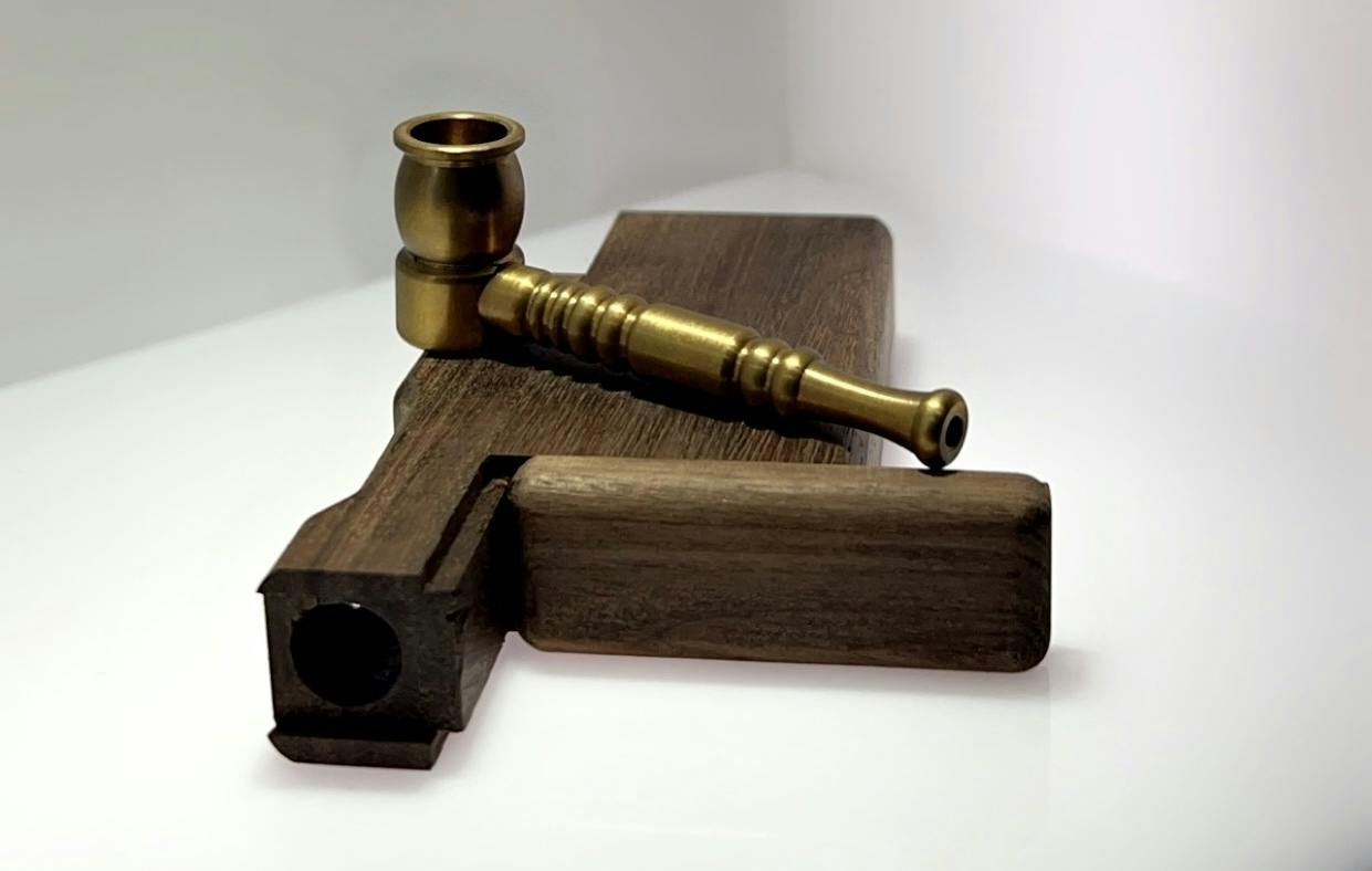 Dugout w/ pipe