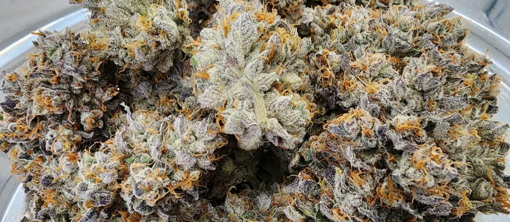 Green Culture Premium Fower - Rock Candy - 28G cannabis product