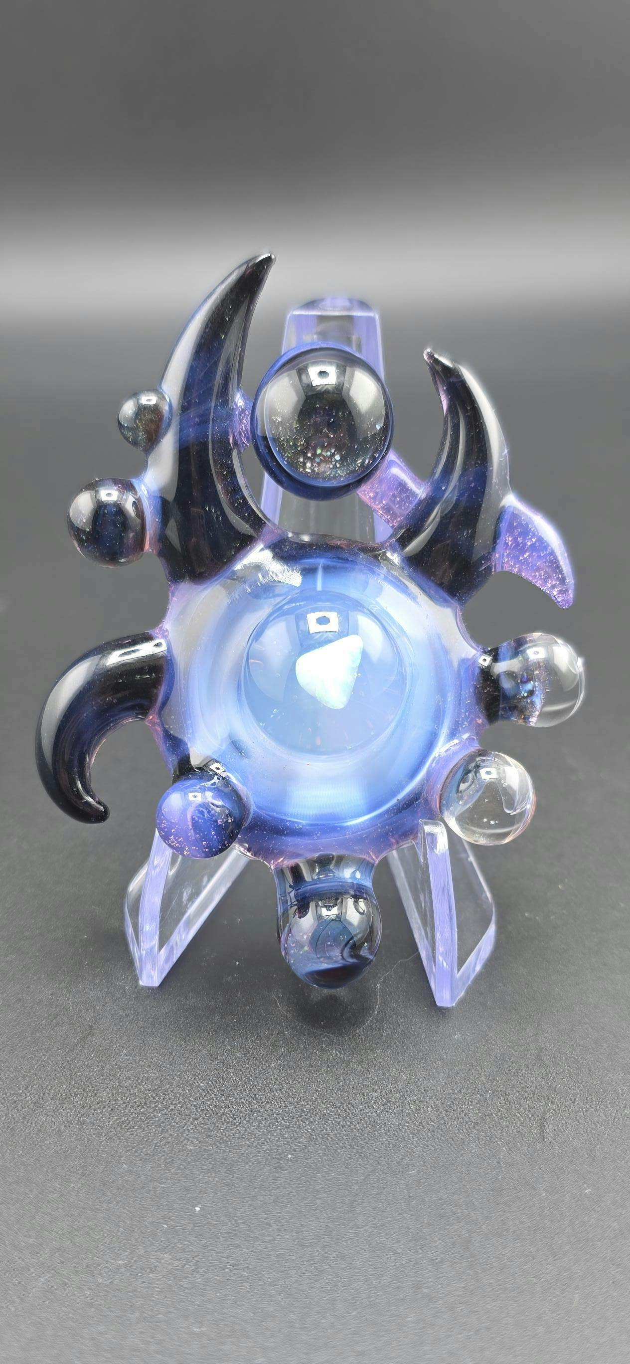 Northern Groove Glass Horned Pendant | 1 Unit