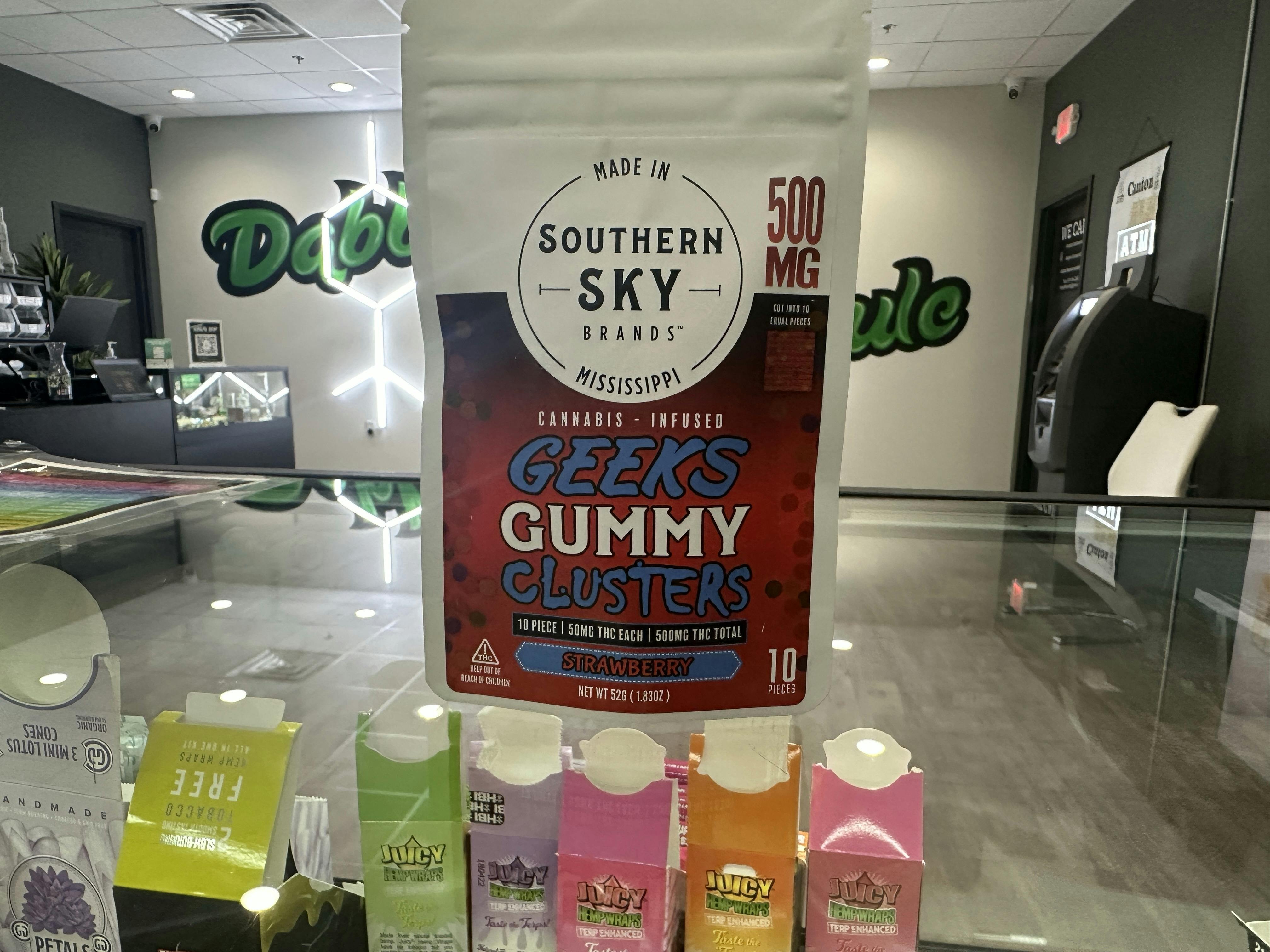 Southern Sky | 500mg | Strawberry | Gummy Geek Clusters | 10pk