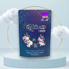 2 Unicorns 1 Poop