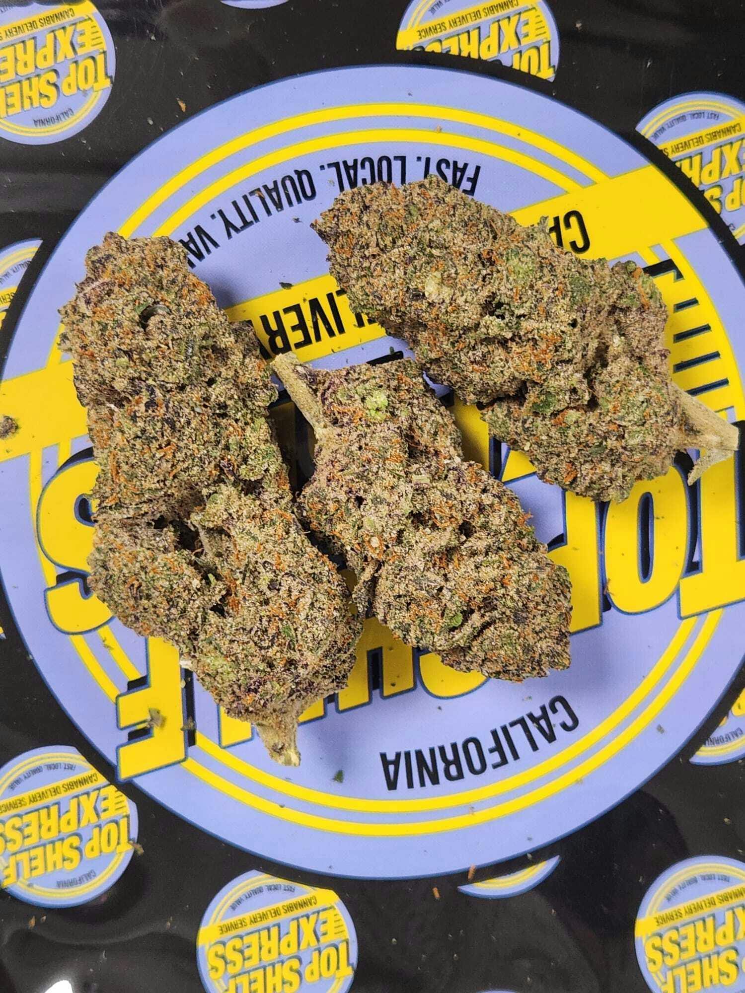 **Strawberry Banana Budlets (3.5g)**BLOW OUT SALE $15 AN EIGHTH ...