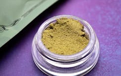 Bob Stash - Dozizoz Kief 1 Gram(44%THC, Indica)