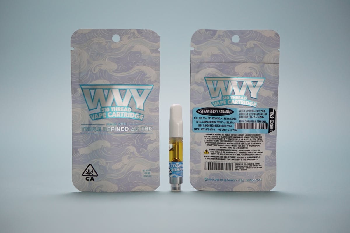WVY — Strawberry Banana - 510 Threaded