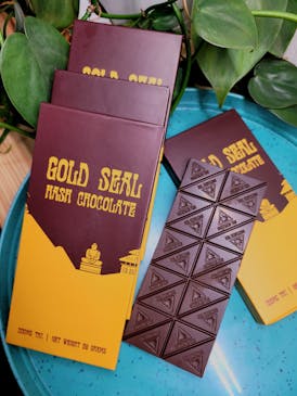 Noble Labs - Gold Seal Hash Chocolate | 200 MG
