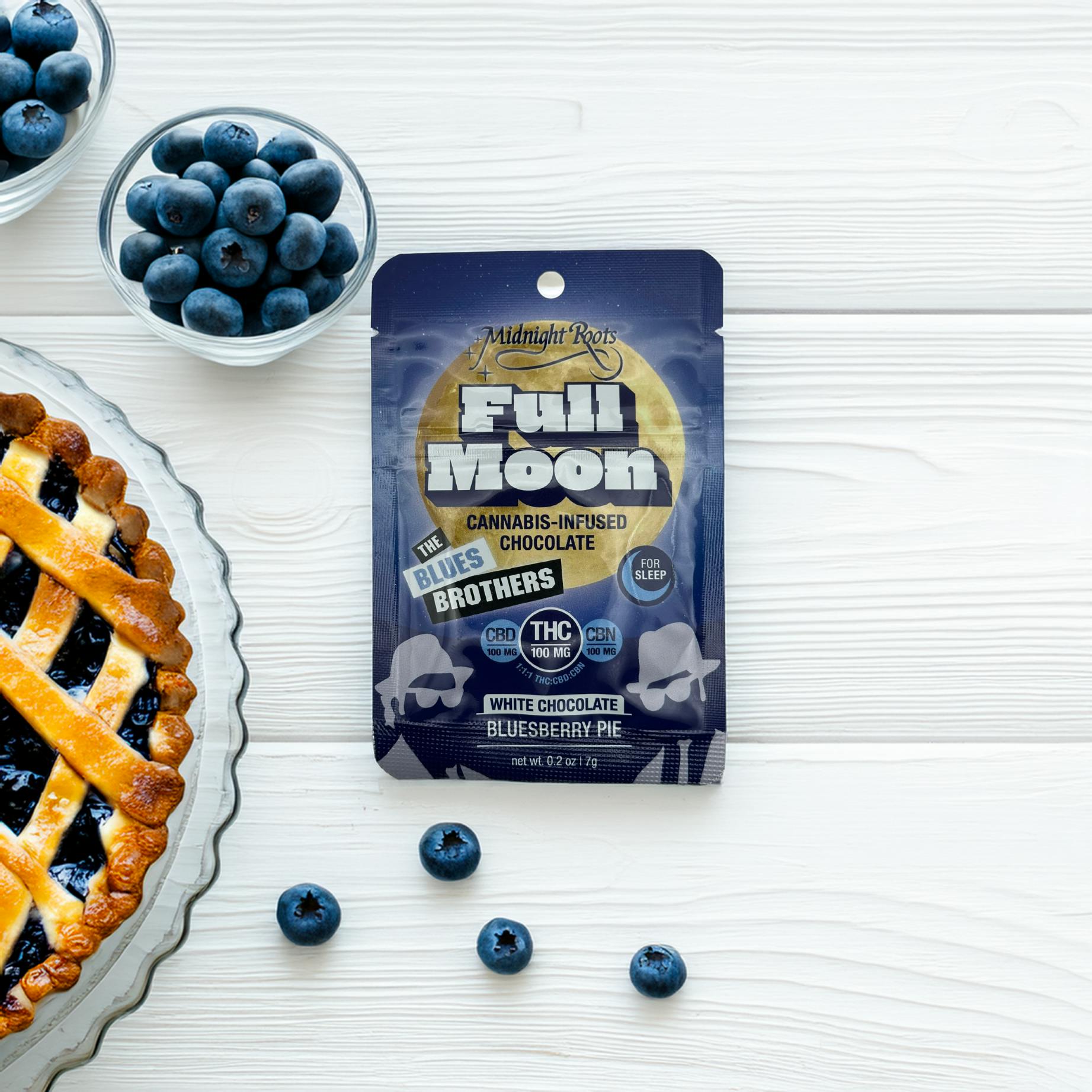 Midnight Roots | Full Moon | Bluesberry Pie CBN:CBD | Milk Choc. | 200 mg