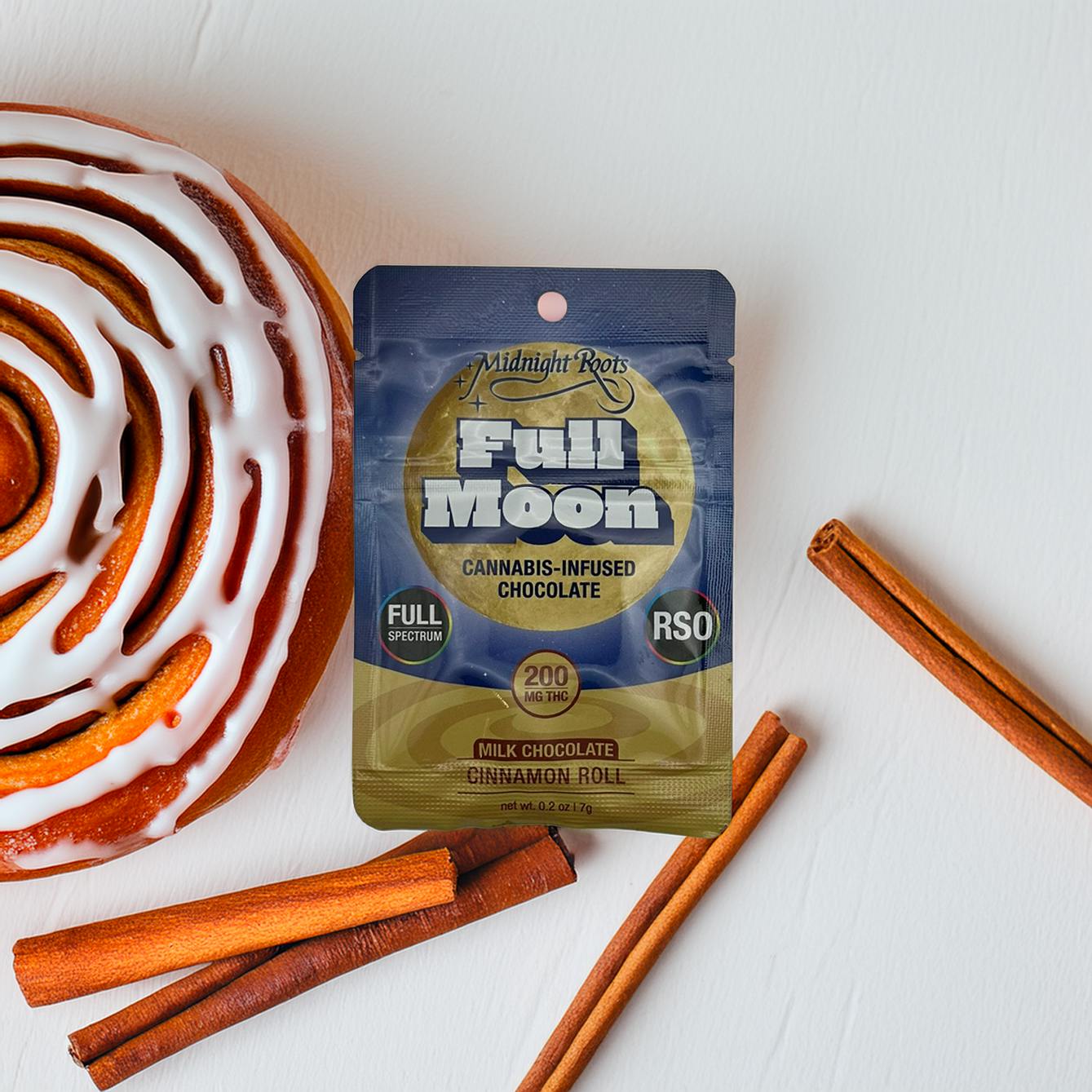 Midnight Roots | Full Moon | Cinnamon Roll RSO | Milk Chocolate | 200 mg