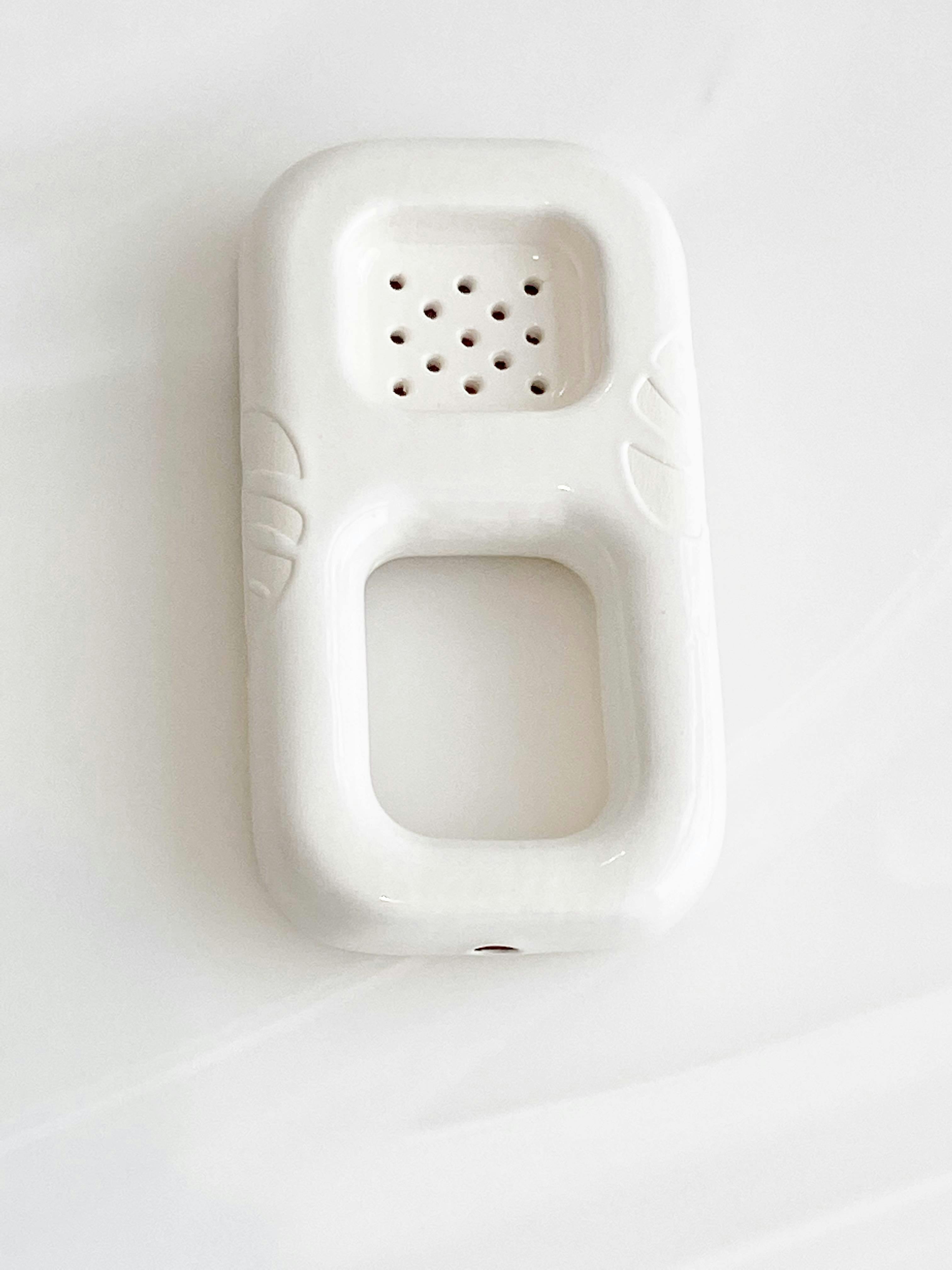 Contraband Monstera Leaf Poptab - White | Pipes