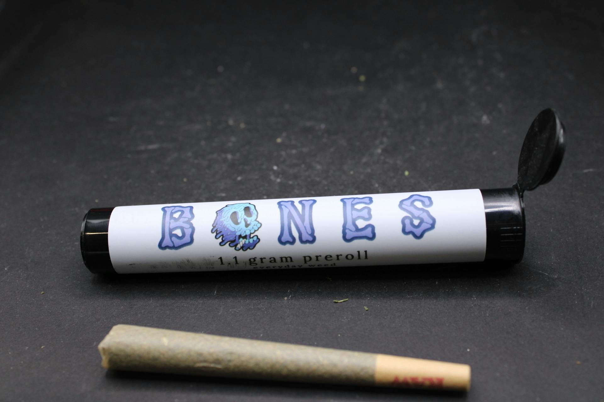 platinum pave | Joints | 1.1g at Higher Love Cannabis Dispensary Munising