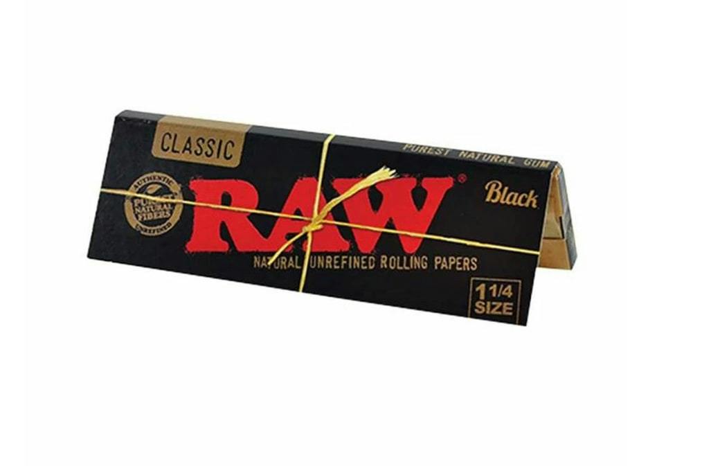 Raw Black 1 1/4 - The Hempire Wholesale | Accessories