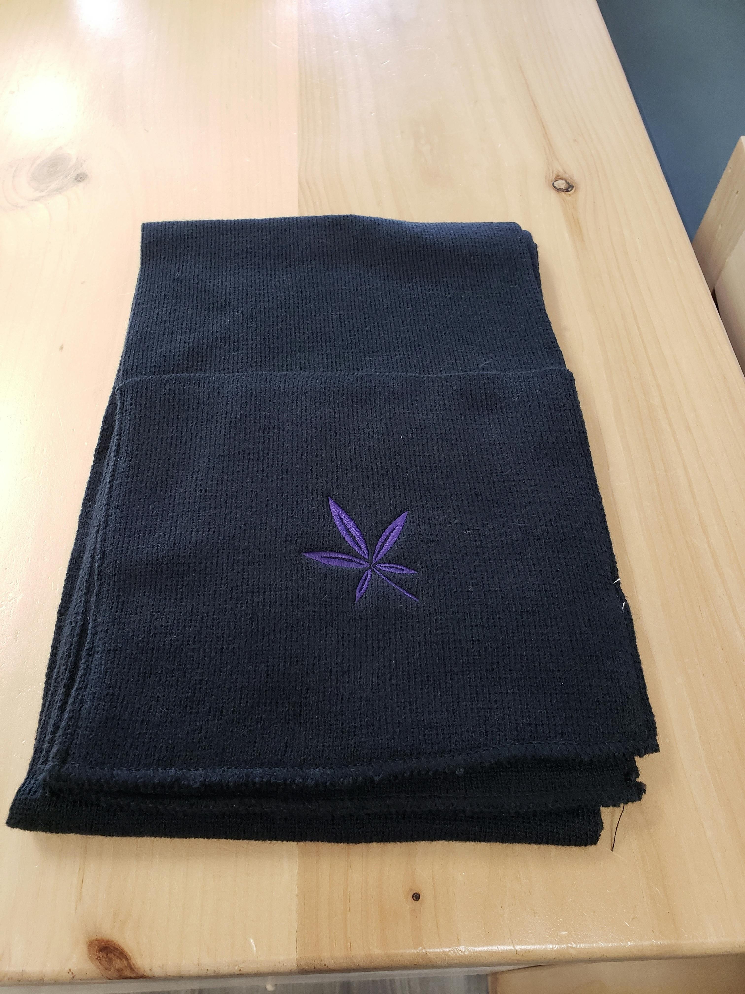Little Leaf - Pocket Scarf - Black | Apparel