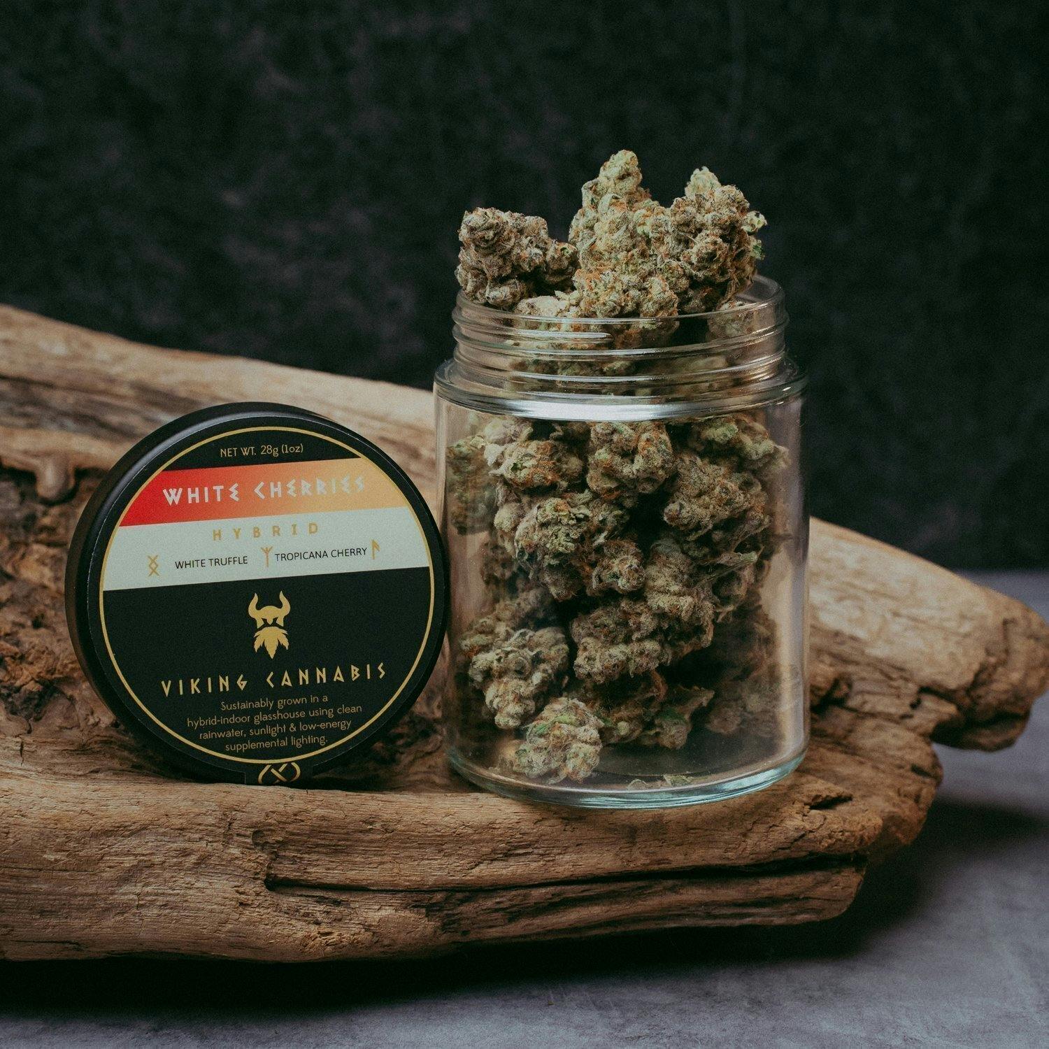 White Cherries | Big Buds