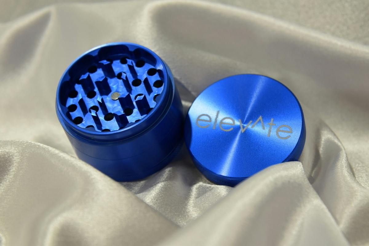 Elevate Grinder (Blue) | Grinders