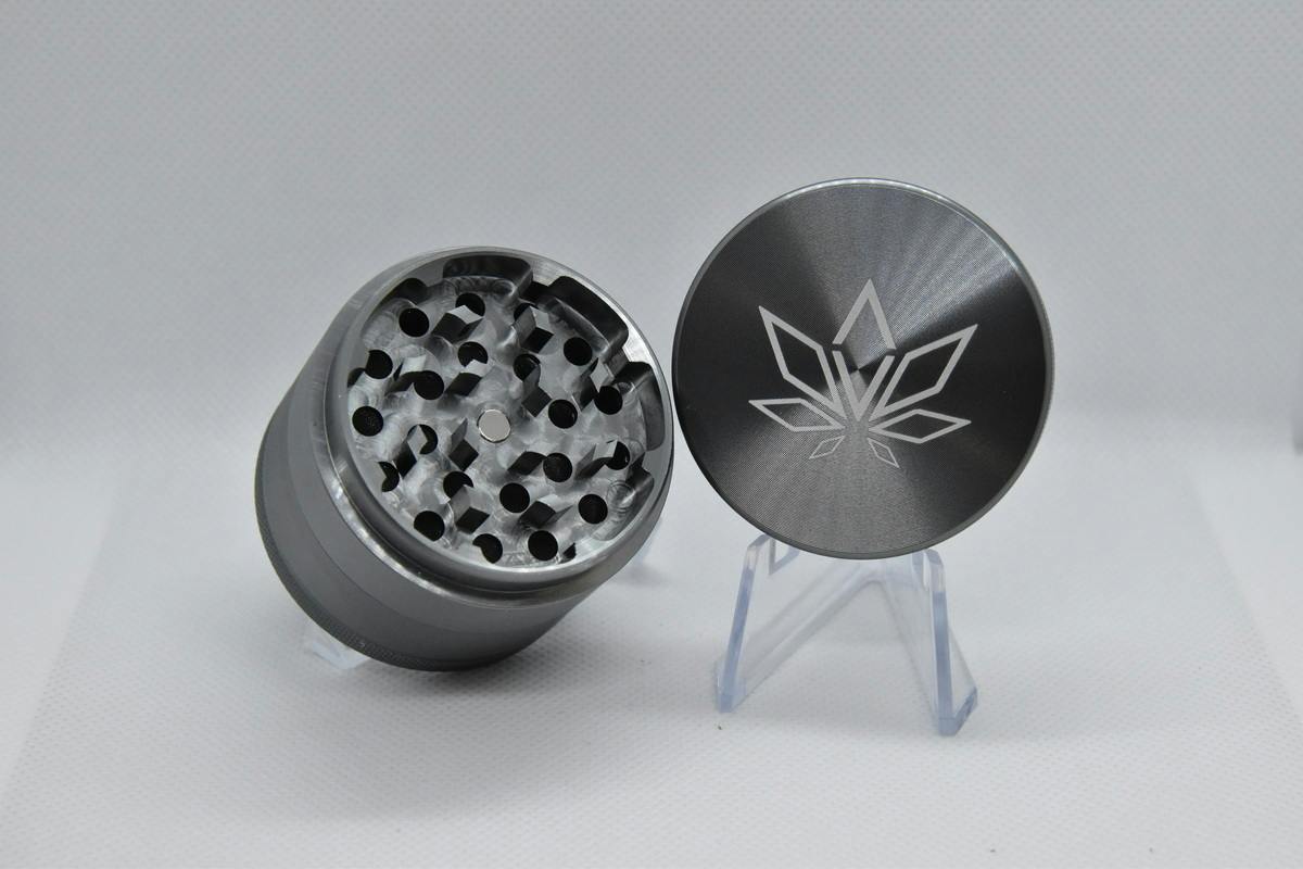 Medium Elevate Grinder (Grey) | Grinders