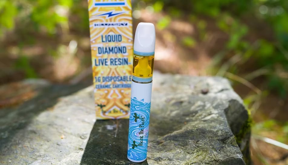 blue sky vape Code Red | Disposable | 1g Vape Kit Features-Inhale activated Strain:Blue Dream Do you use a