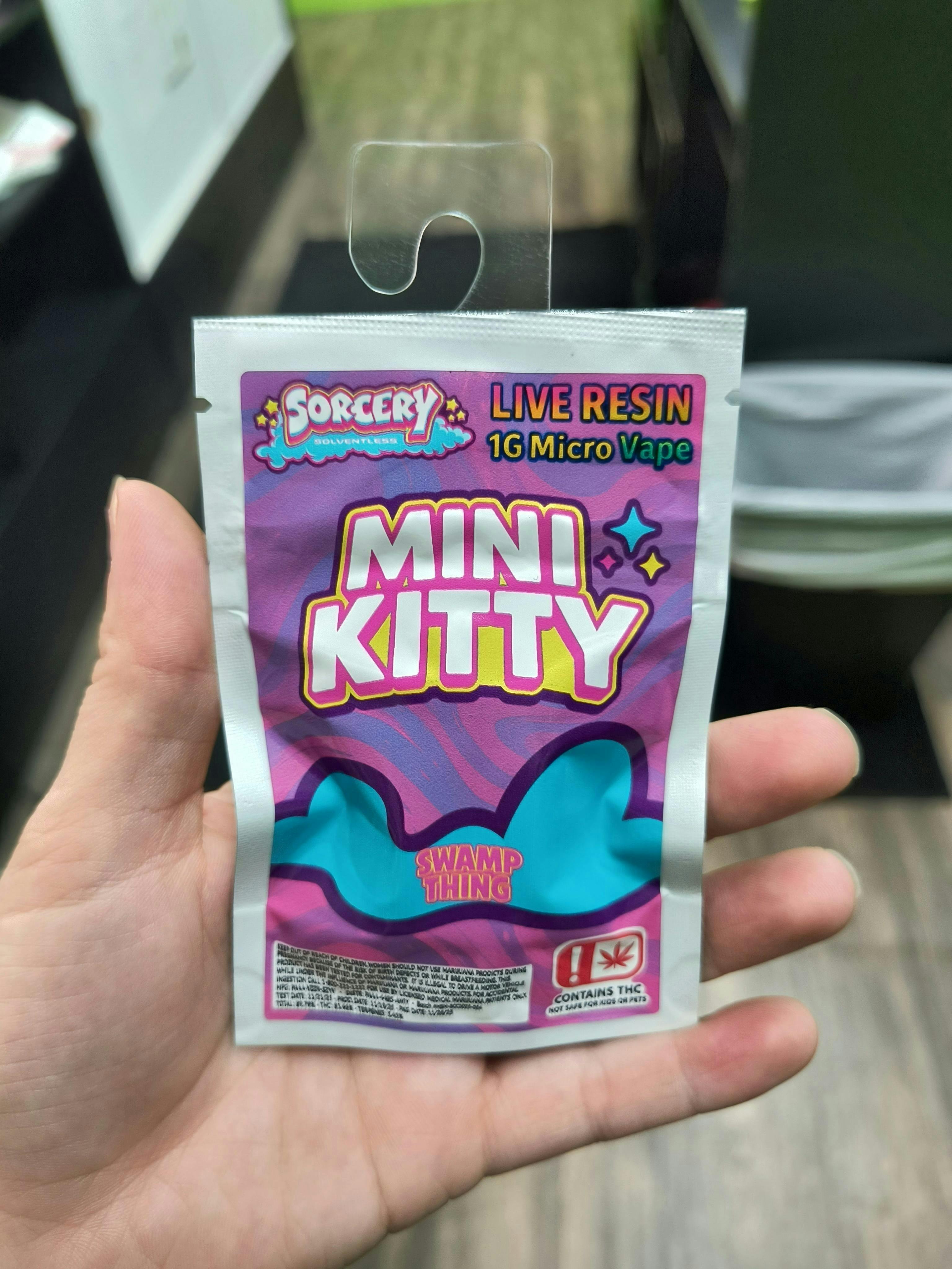 Sorcery Solventless | Swamp Thing | Mini Kitty Live Resin Disposable | 1g by Sorcery Solventless