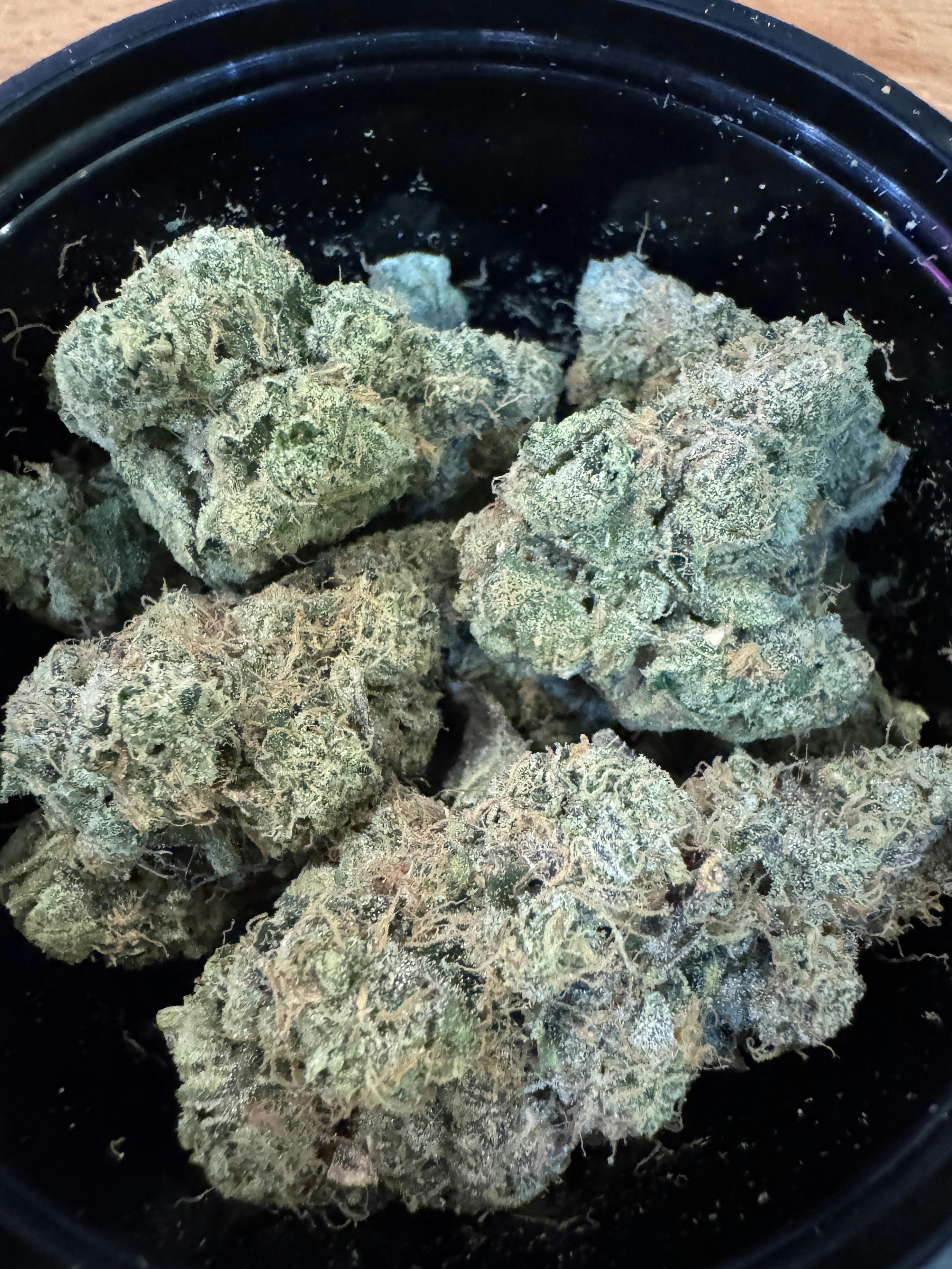 Grape Creme Cake | 3.5g