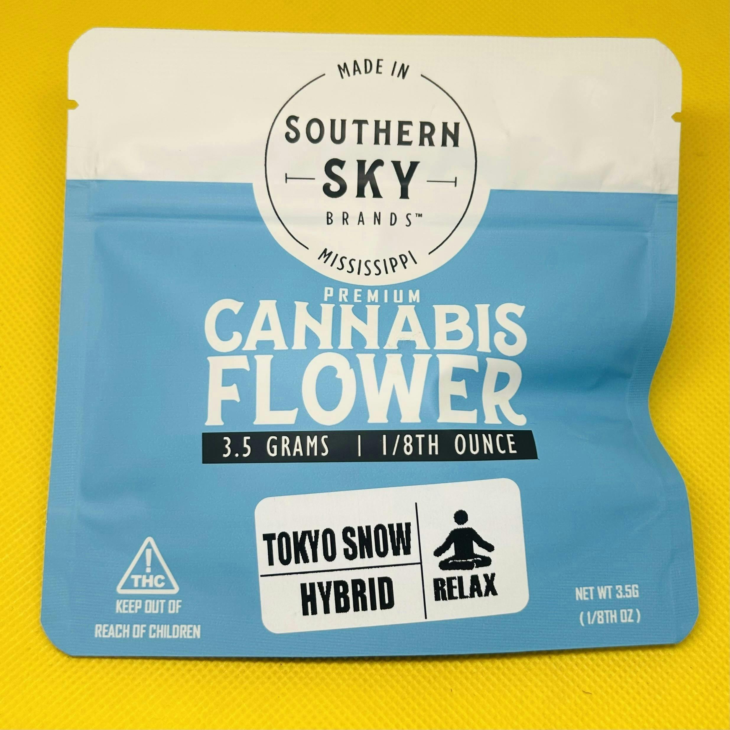 Tokyo Snow | Big Buds | 3.5g at Firefly Cannabis
