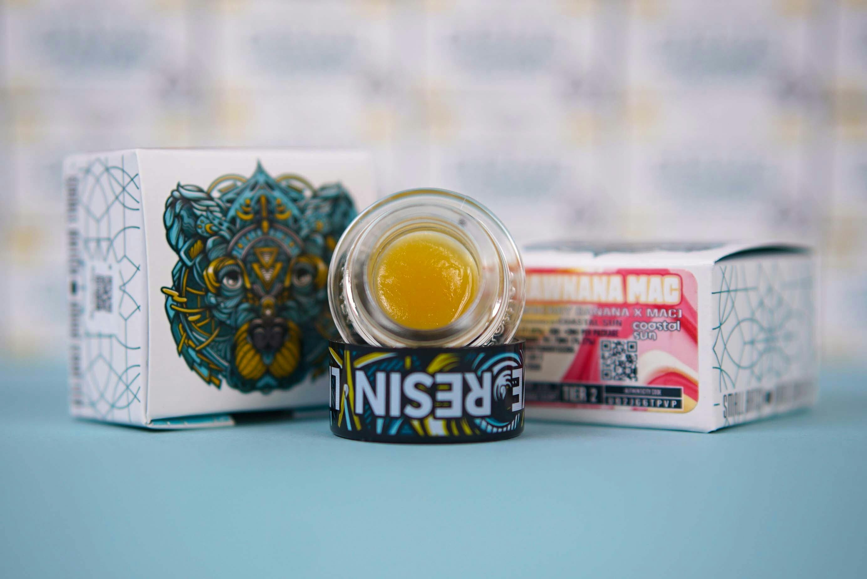 BEAR Labs - Strawnana MAC - Live Resin Budder Tier 2